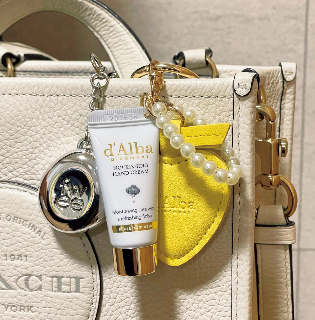 話題の韓国キーリング&チャームコスメ PhotoGallery_1_1