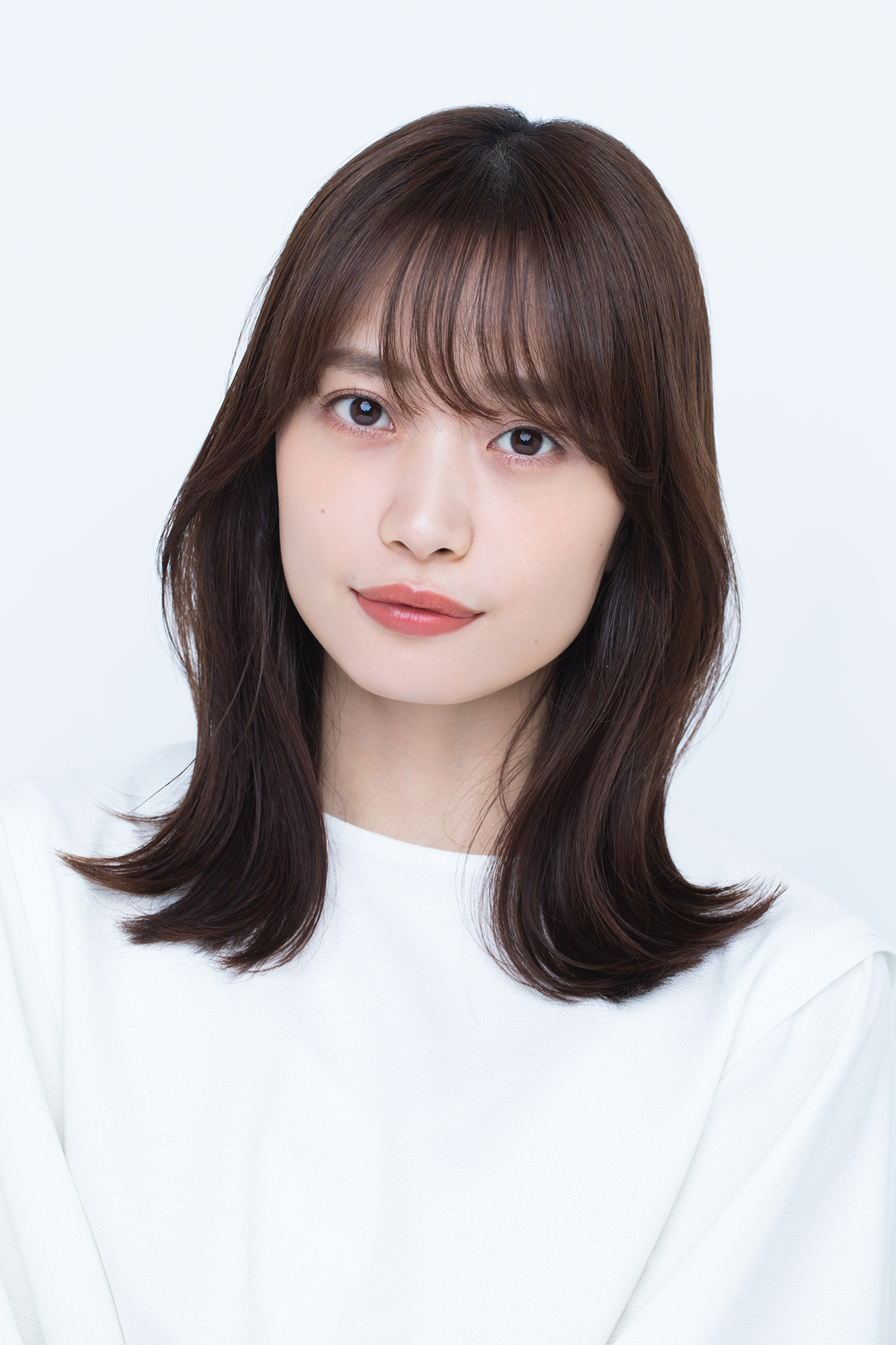 小顔　小顔ヘア　えらはり　ミディアム