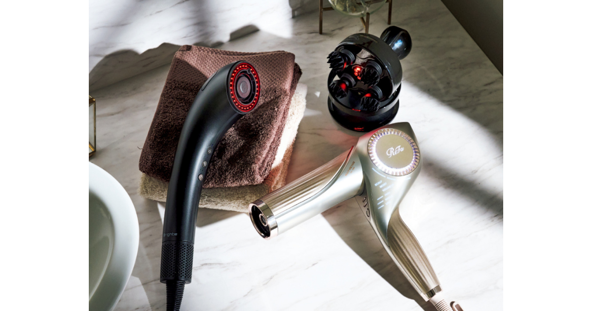 2026年最新ヘアガジェット3選】リファのドライヤーなど美容マニアが