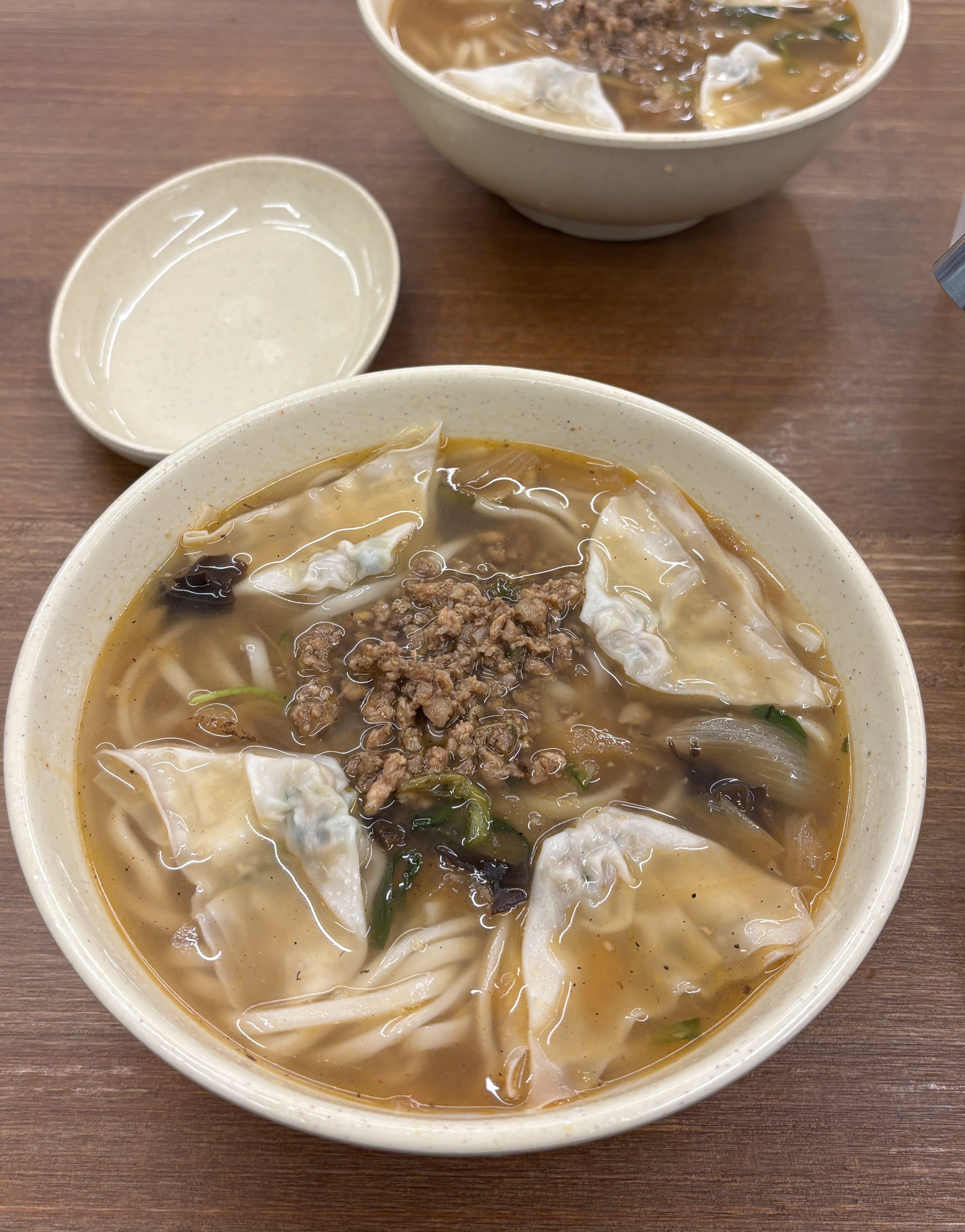 ひとリート 韓国　女子　一人旅　ご飯　スポット　明洞　明洞餃子　おすすめ　メニュー　カルグスク　マンドゥ