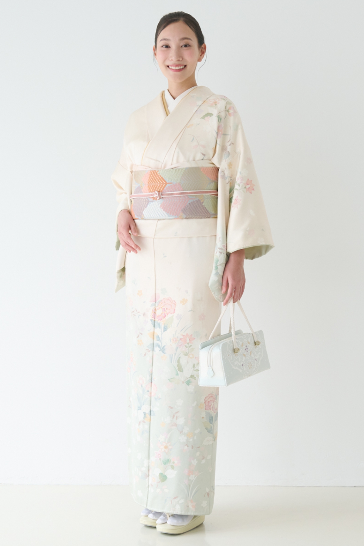 【卒入園式・卒入学式の着物スタイルに似合う髪型】セミロング編