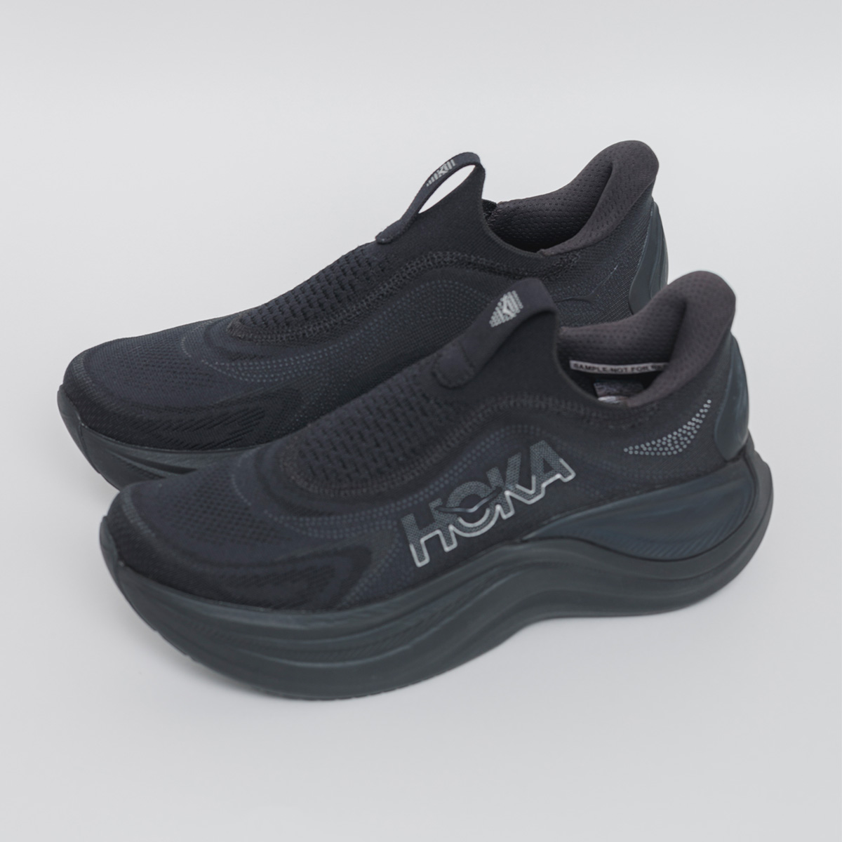 マキア　山本舞香　美活　ホカ®︎　リカバリーシューズ