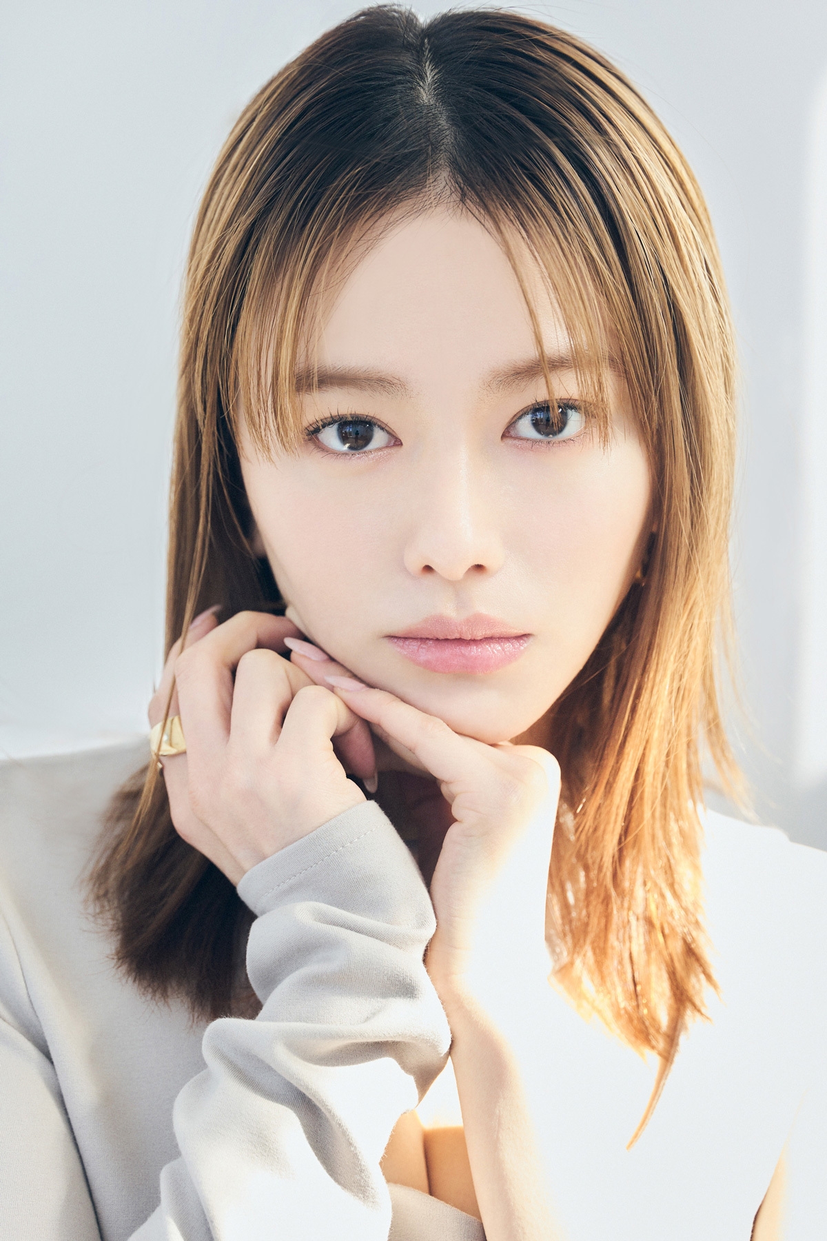 山本舞香さんが【白湯メイク】でナチュラルなのに清純美人な印象に