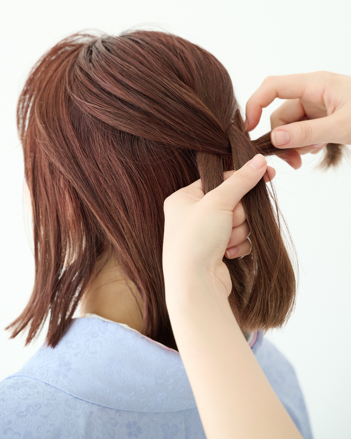 【ミディアム①着物】トップの三つ編みでふんわり♪ 短くてもできるアップ風ヘア　STEP１