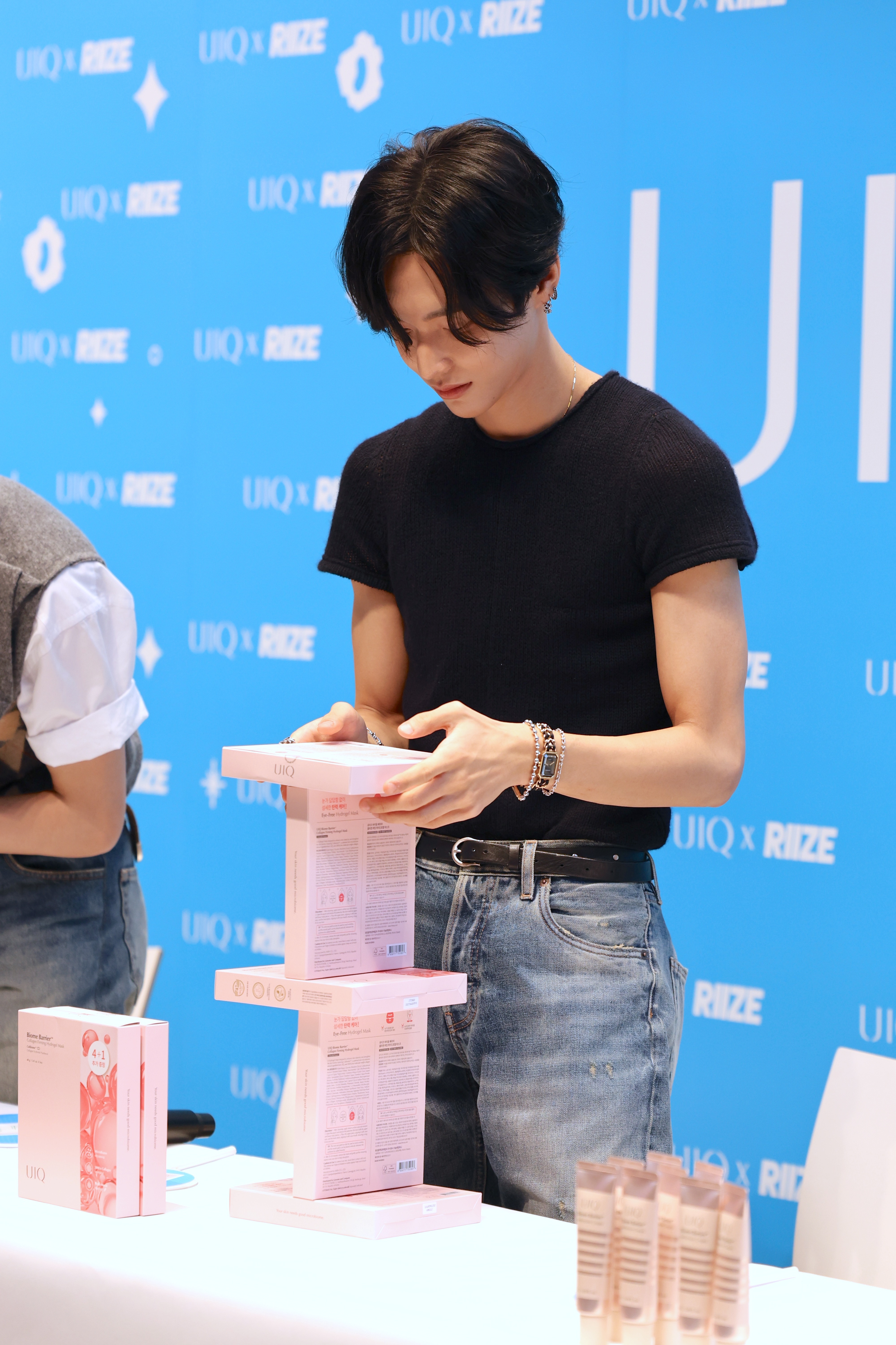 マキア　RIIZE　WONBIN UIQ　韓国コスメ　代官山 蔦屋書店　サイン会　K-POP