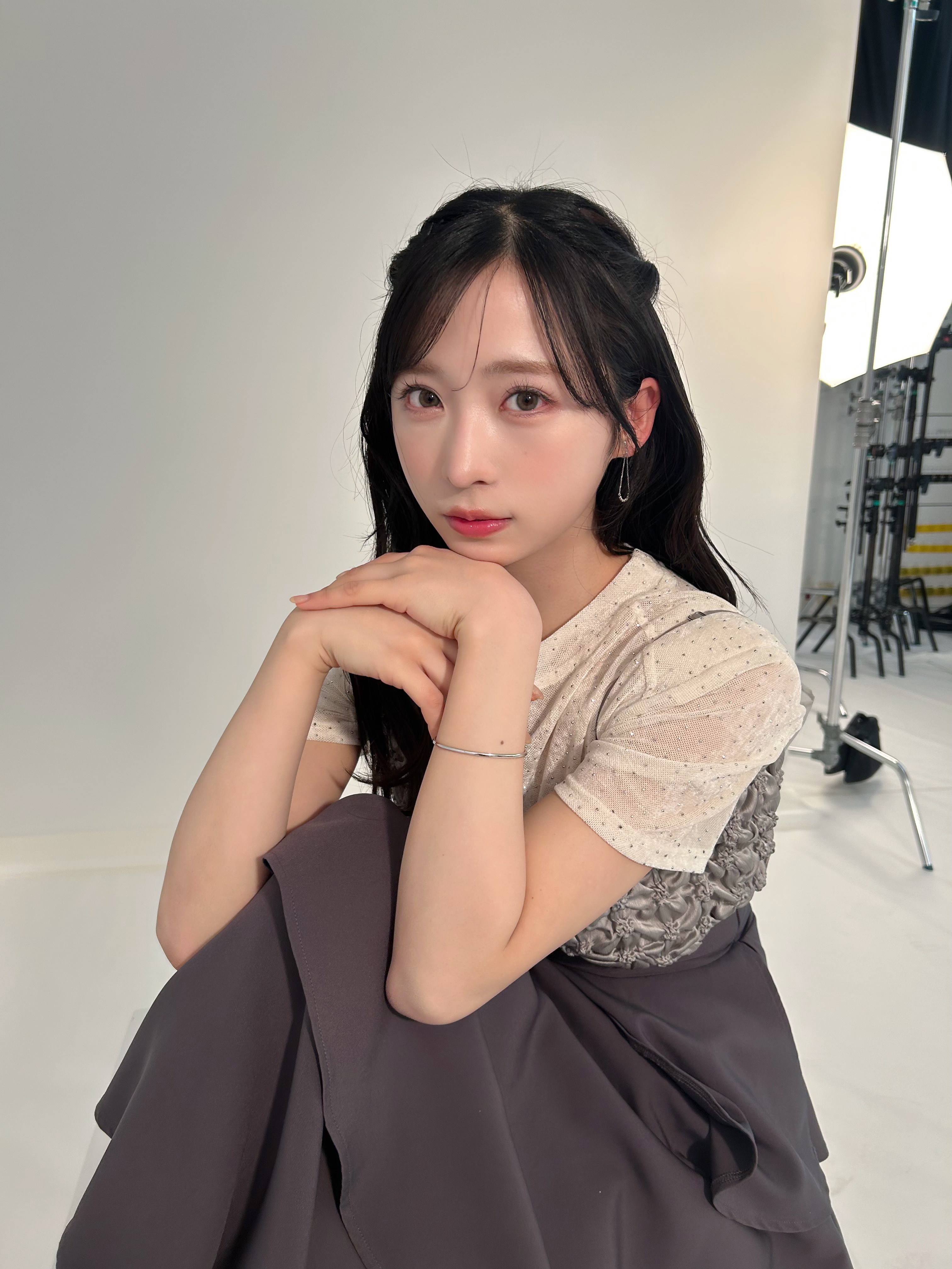 AKB48小栗有以さんマキア4月号オフショット【“崩れない”アイドルメイク】PhotoGallery_1_1