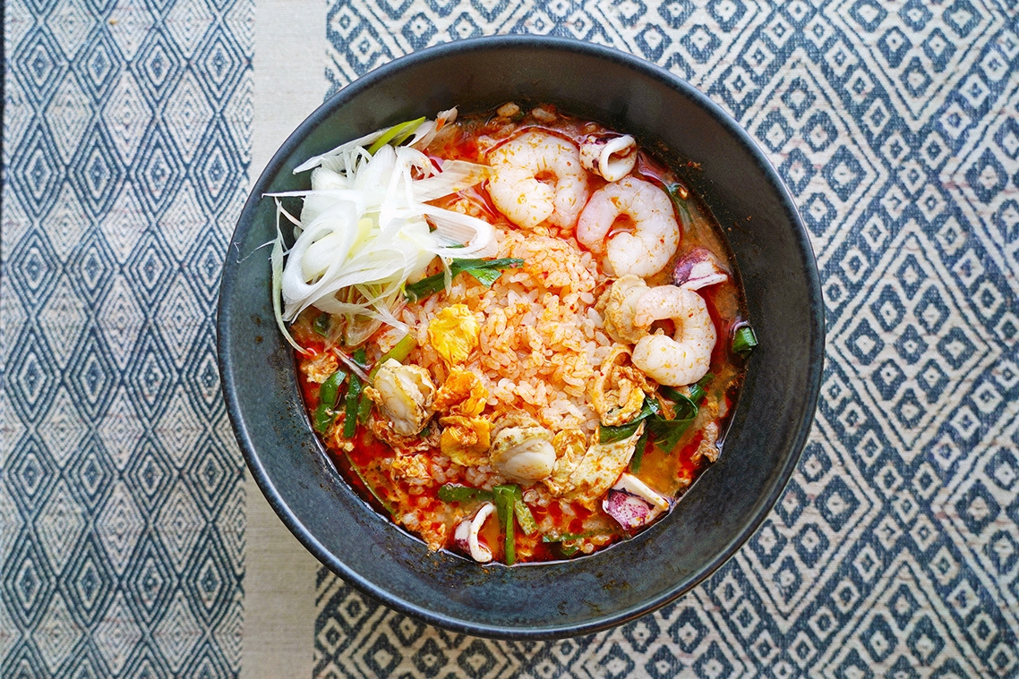 ウーバーイーツ　Uber eats 冷え改善　あったかクッパとチヂミのお店　のこのこ　 海鮮クッパ 