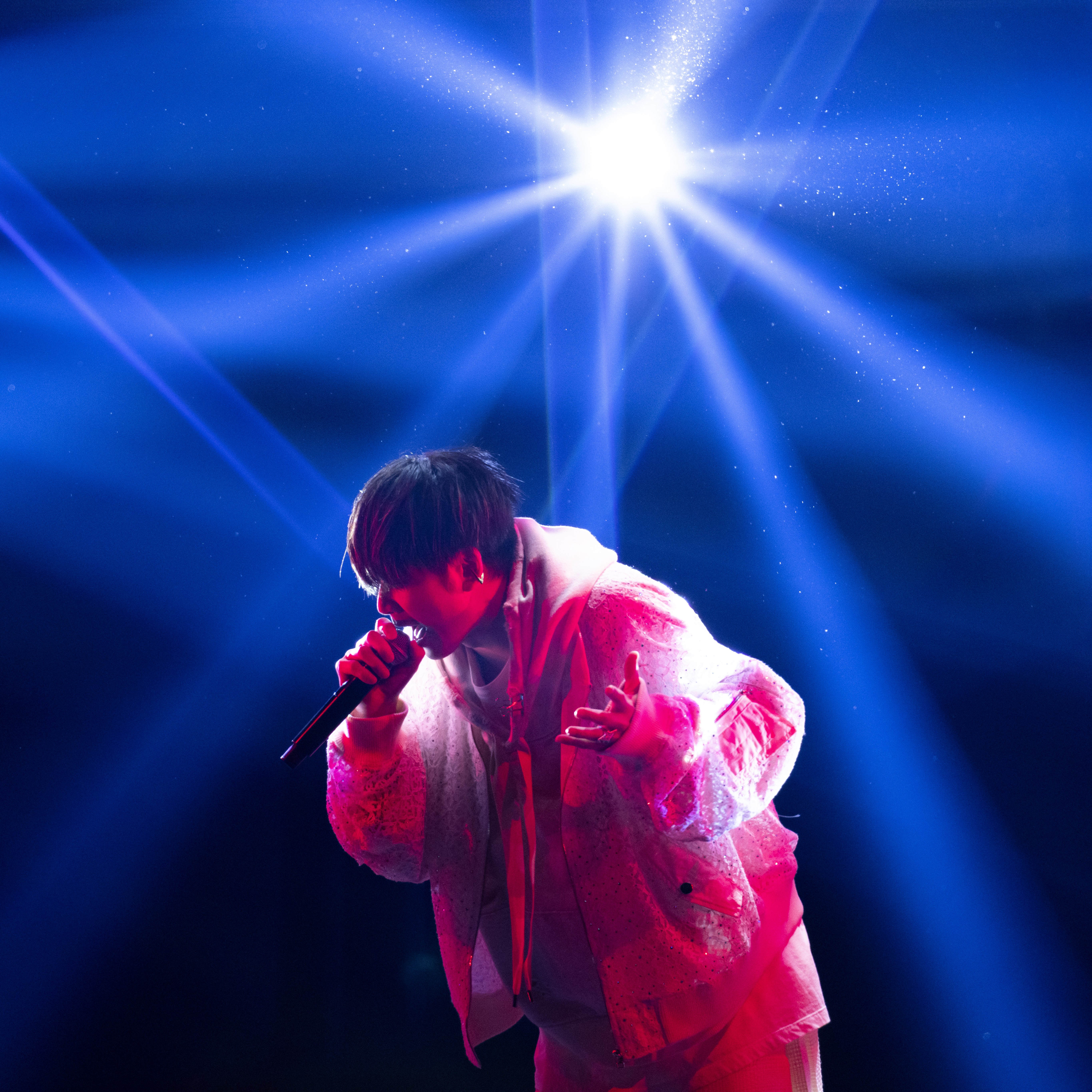 増田貴久 喜怒哀楽 東京ガーデンシアター ライブ写真 熱唱