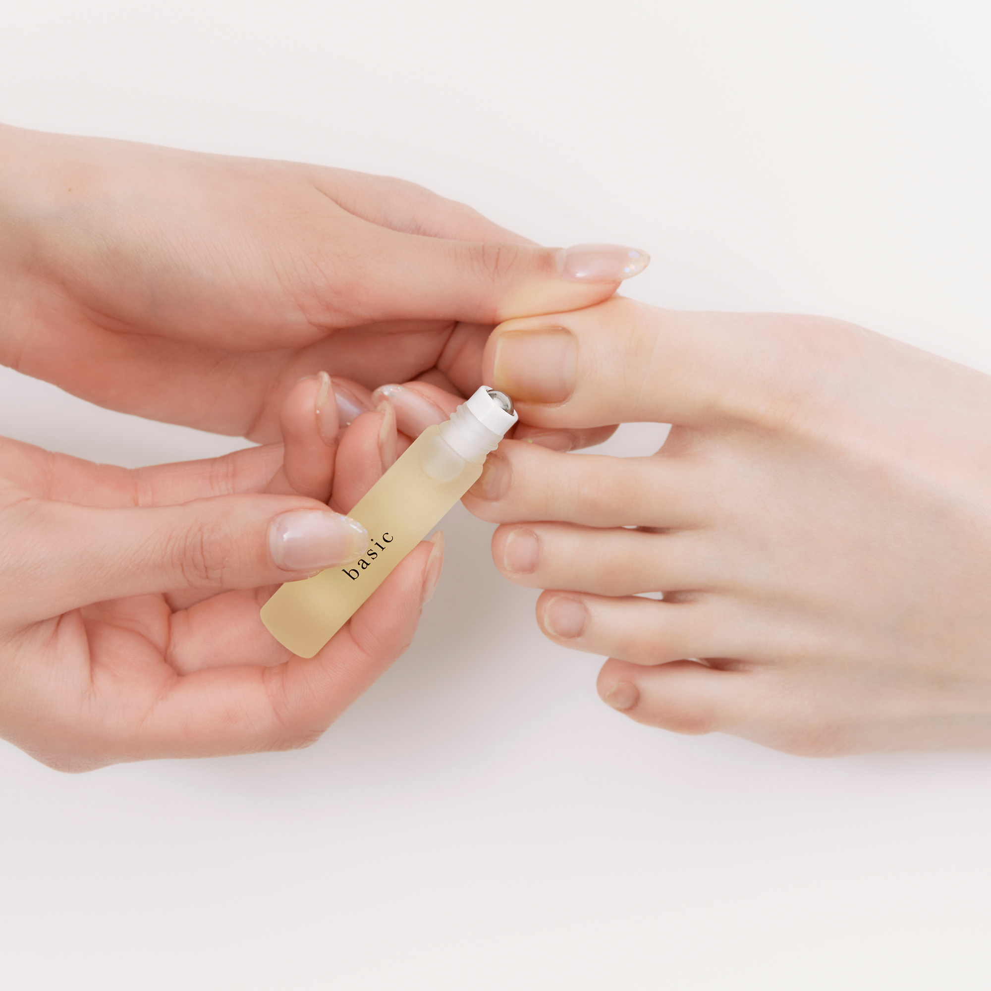 サンダルに映える【大人可愛いペディキュア】おしゃれコーデ6選 GALLERY_1_1