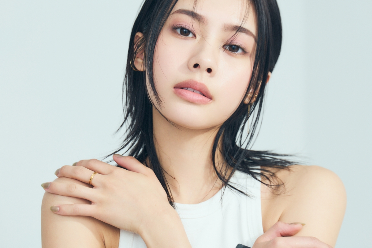 安斉星来さんがニュアンスピンクのワントーンメイクで大人可愛く