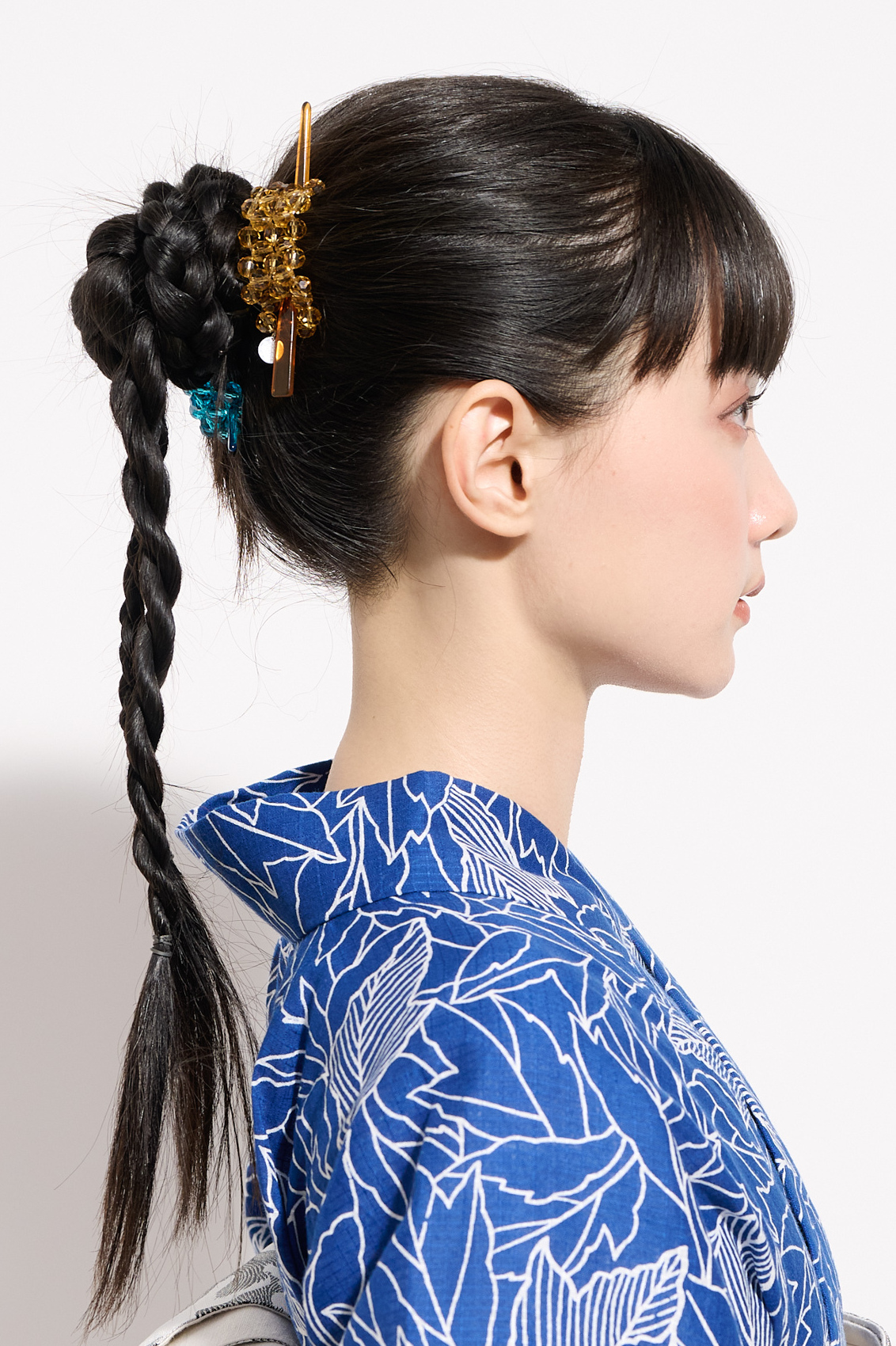 浴衣ヘアアレンジ ロング 編みおろし 左サイド