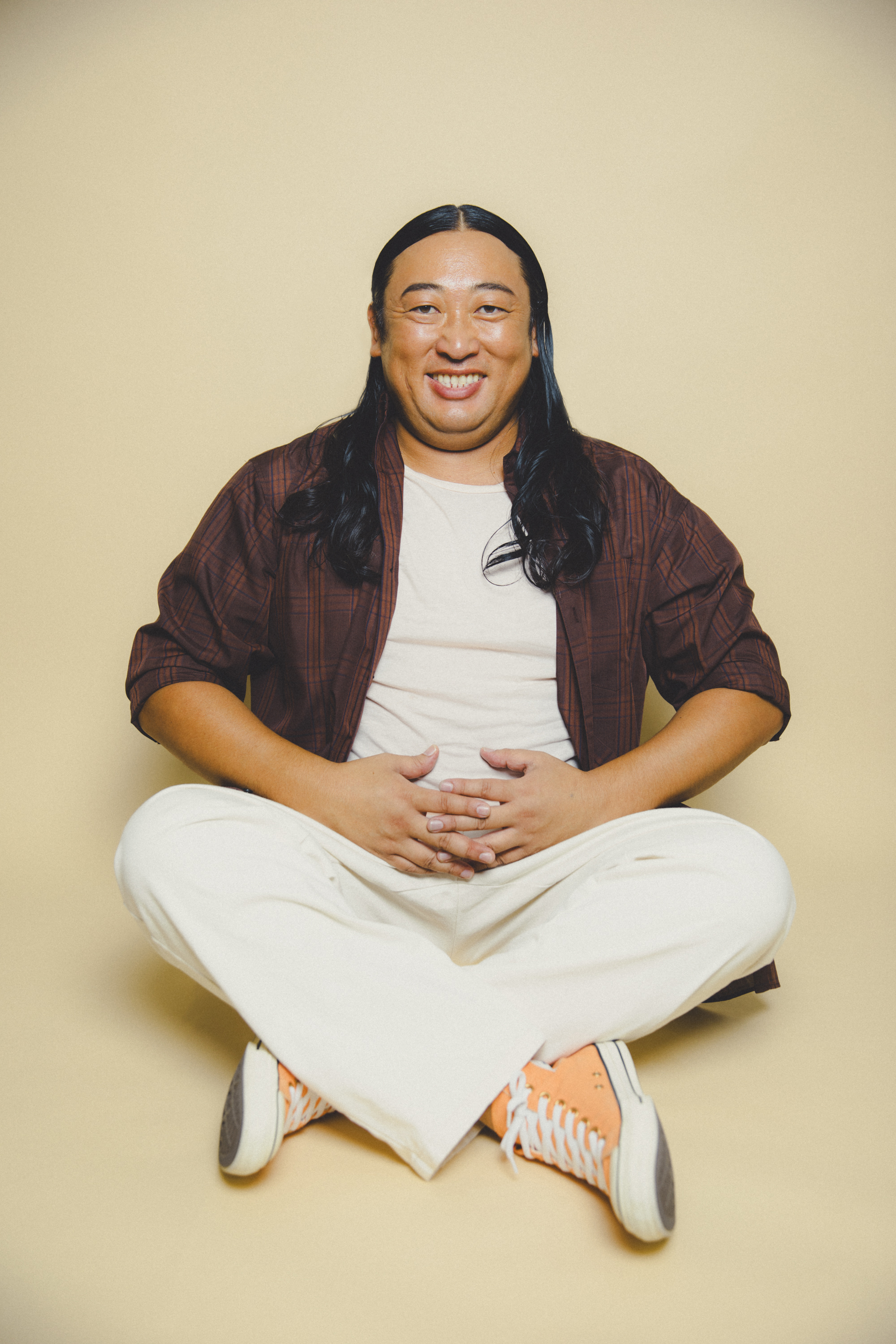 マキア　ロバート　秋山竜次　クリエイターズ・ファイル　インタビュー　笑顔