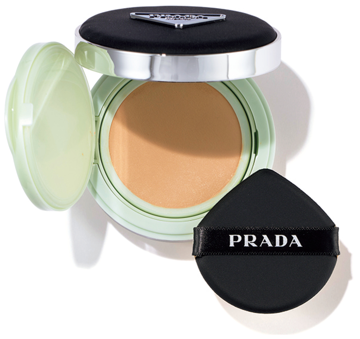 鈴木えみさんの最新愛用コスメ＆ケアアイテムを全部見せ PhotoGallery_1_1