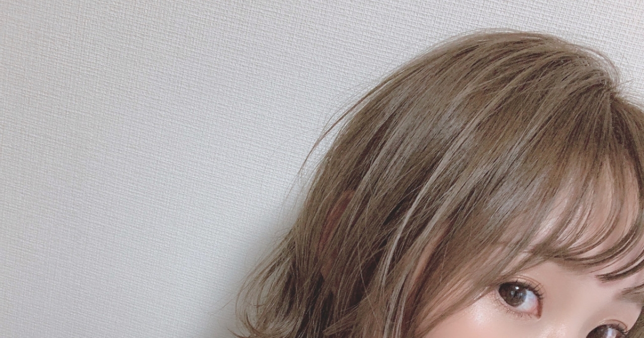 おすすめ秋冬ヘア は今人気のショートボブ ハイネックやマフラーとの相性も抜群 おすすめトリートメントもご紹介 マキアオンライン Maquia Online