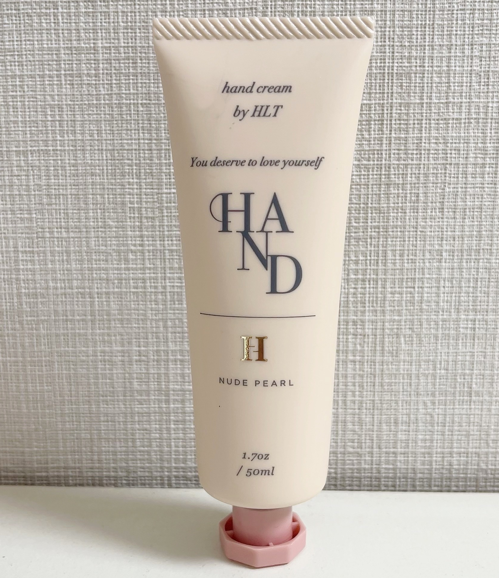 プレゼントにおすすめのハンドクリーム Her lip to BEAUTY RICH HAND CREAM - NUDE PEARL -　
