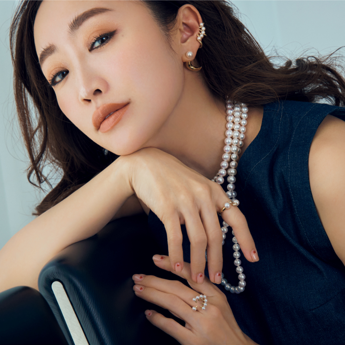 神崎 恵さん、パールを身につける日のこだわりは？ 日常使いするときは“脱コンサバ”がルール