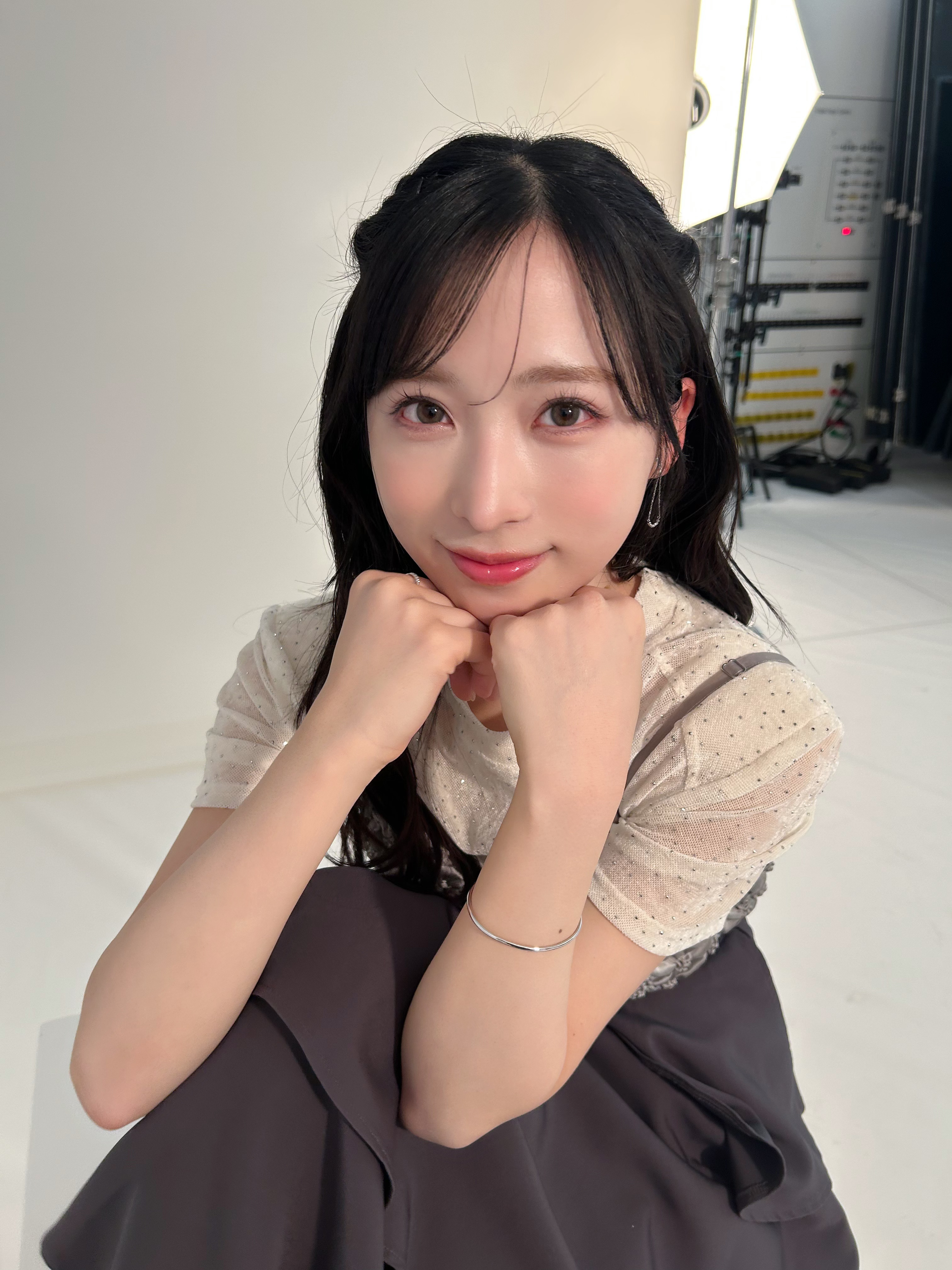 AKB48小栗有以さんマキア4月号オフショット【“崩れない”アイドルメイク】PhotoGallery_1_1