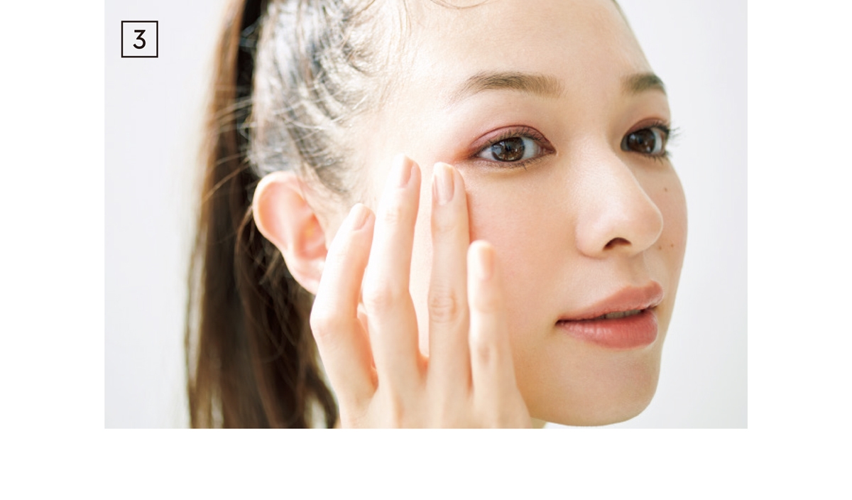 じんわり血色チークを鼻先にも