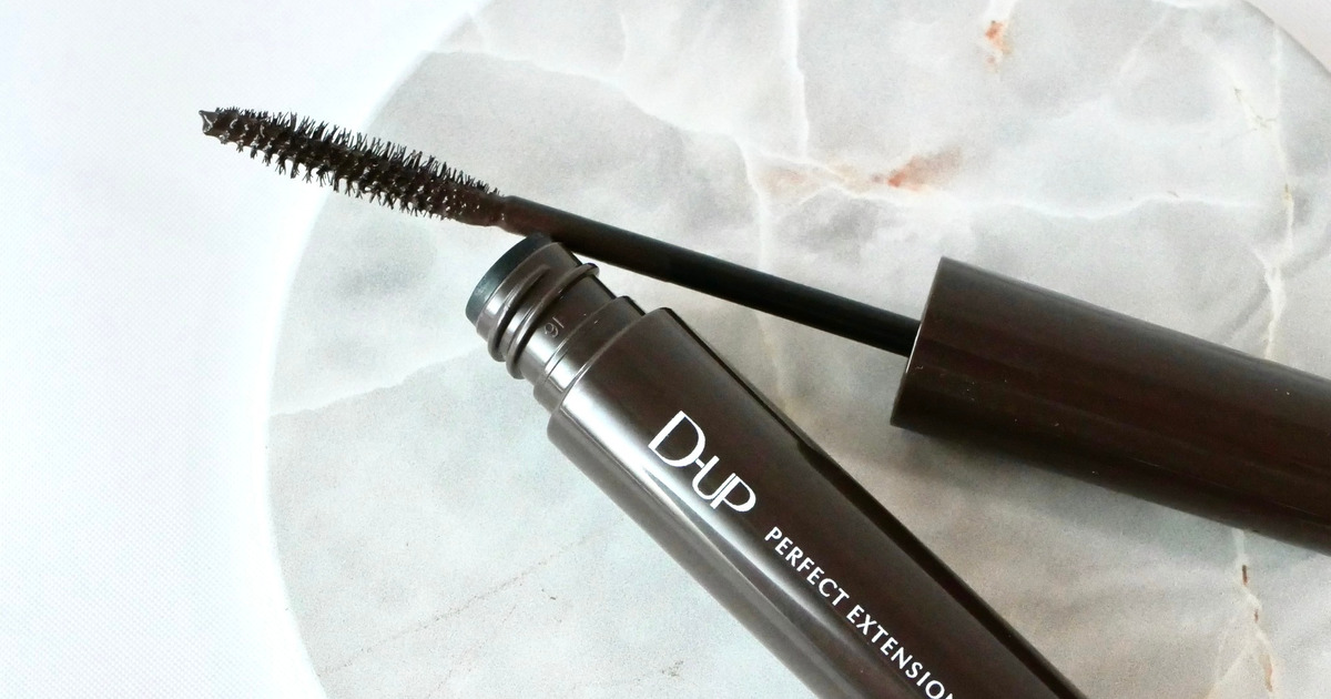 神崎 恵さんプロデュースカラー登場！ ディーアップの人気マスカラの新