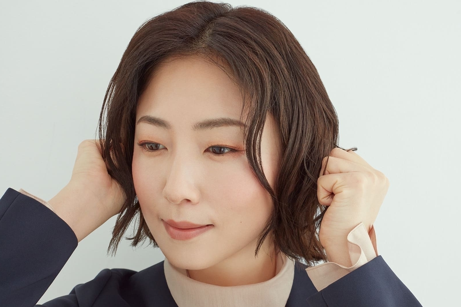 MEGUMIさん 髪 ヘアアレンジ スタイリング