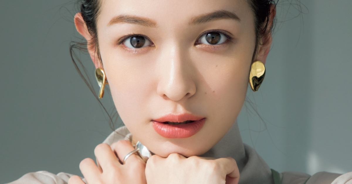 新時代の美人メイクはコレ！ 春リップは“サーモンオレンジ”で