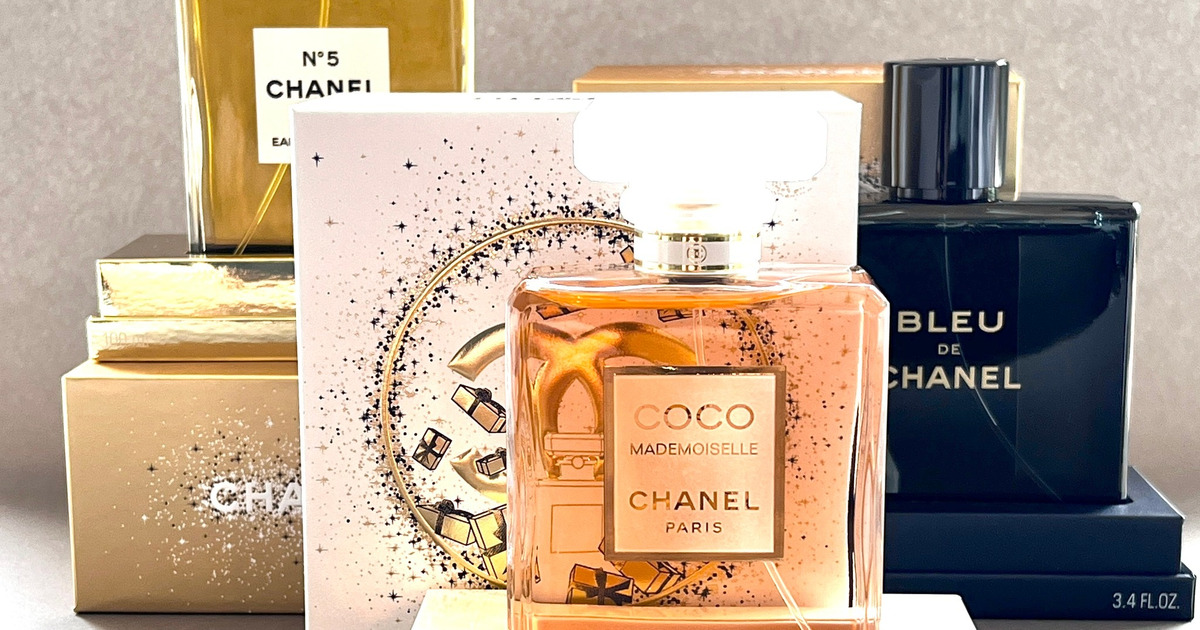 シャネルのホリデー限定パッケージのフレグランス、ボディオイルを