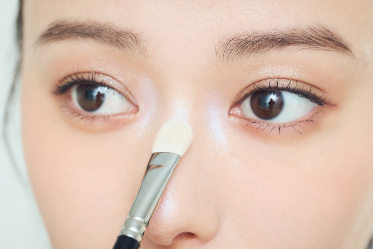 山本舞香さん　夏テラコッタメイク　HOW TO MAKE-UP③