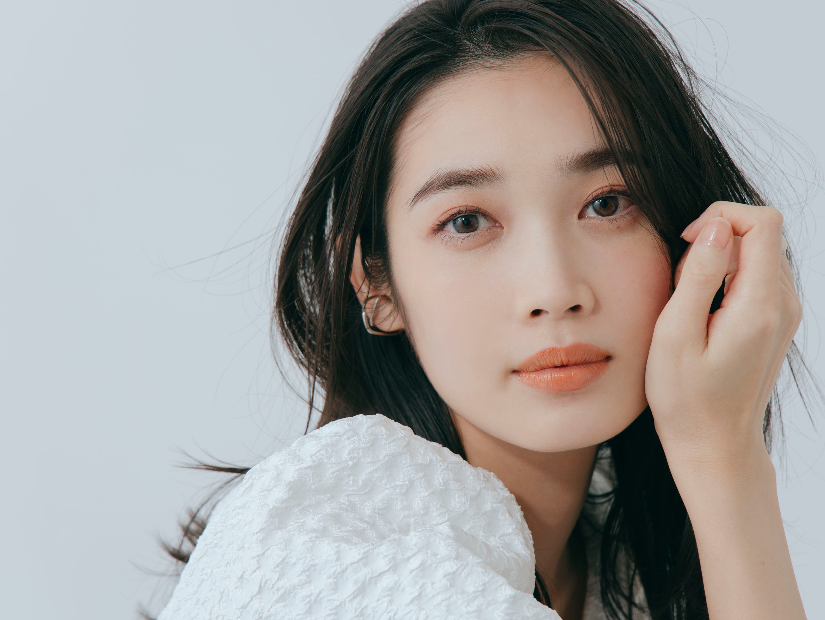 UV下地、UVメイクアップベースの選び方・塗り方、林田岬優