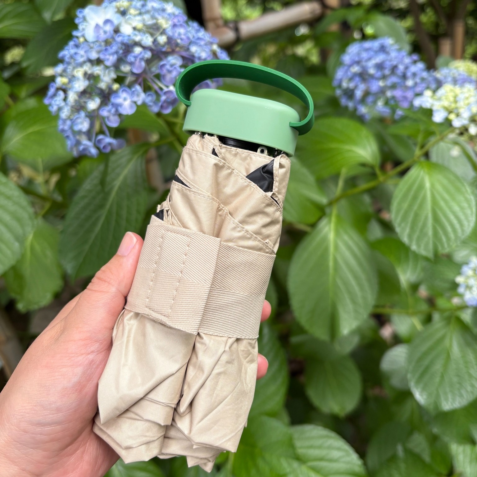 ファミリーマート　日傘