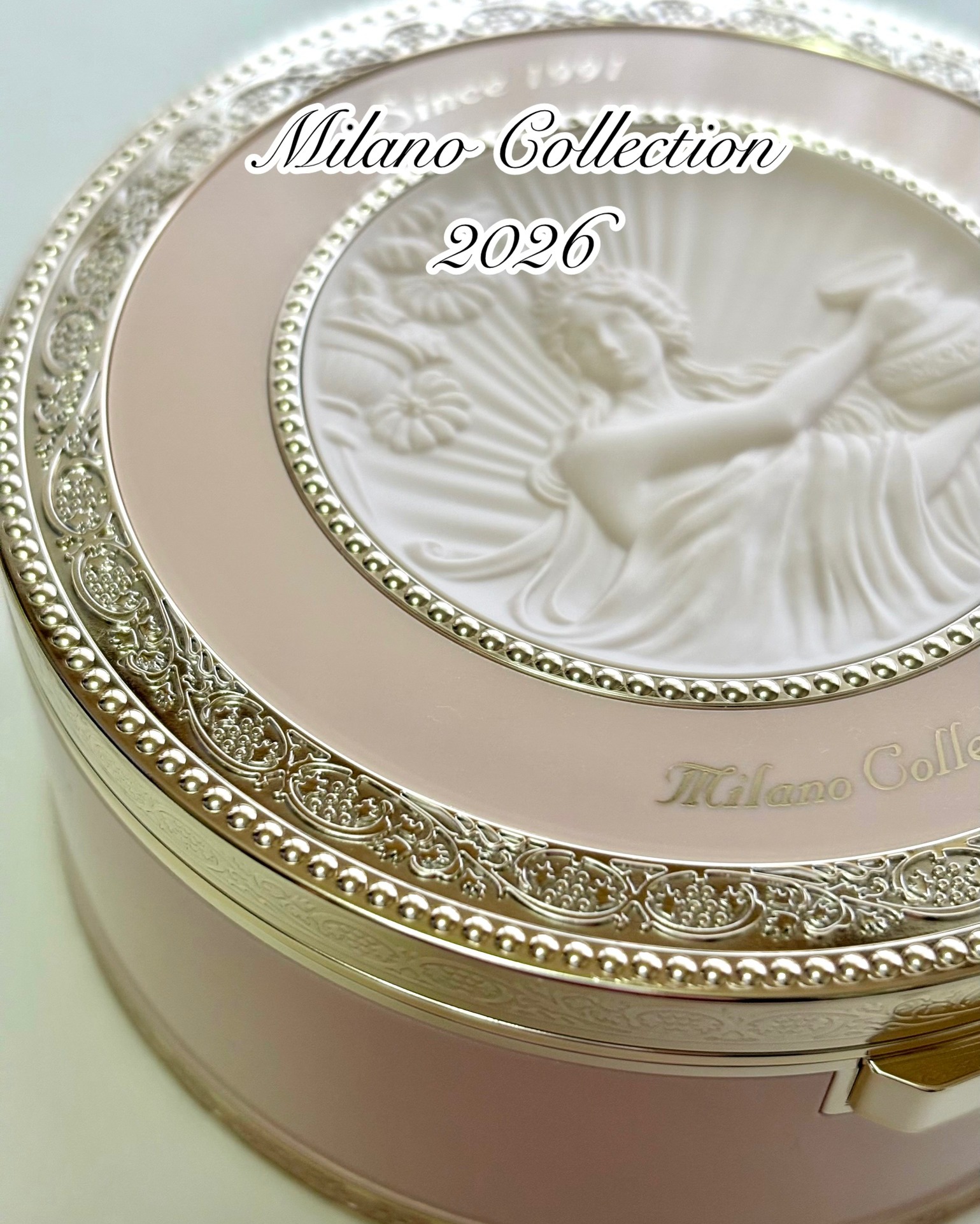 　【クリスマスコフレ2025】　ミラノコレクション フェースアップパウダー 2026