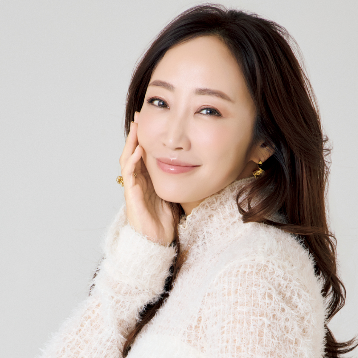 神崎 恵さんGALLERY_1_1