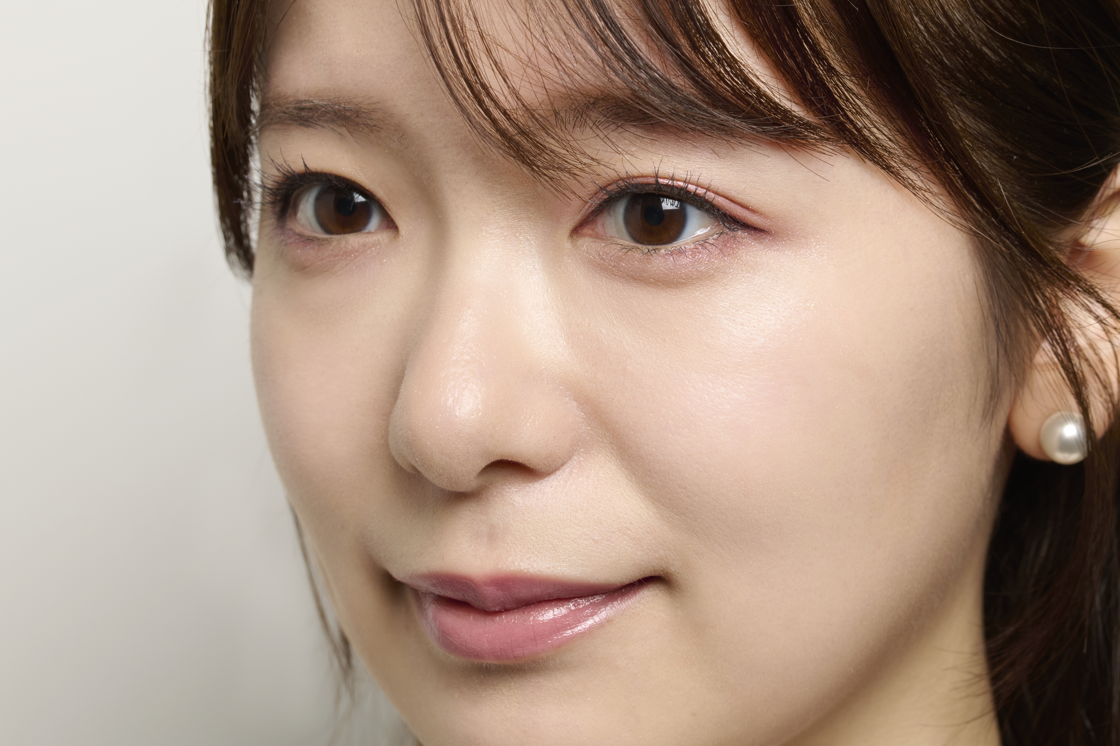 クリスマスコフレ 2025　ジルスチュアート　ブルームクチュールアイズ　ニュアンスルック リキッドアイライナー　リップブロッサム グロウ　塗ってみた