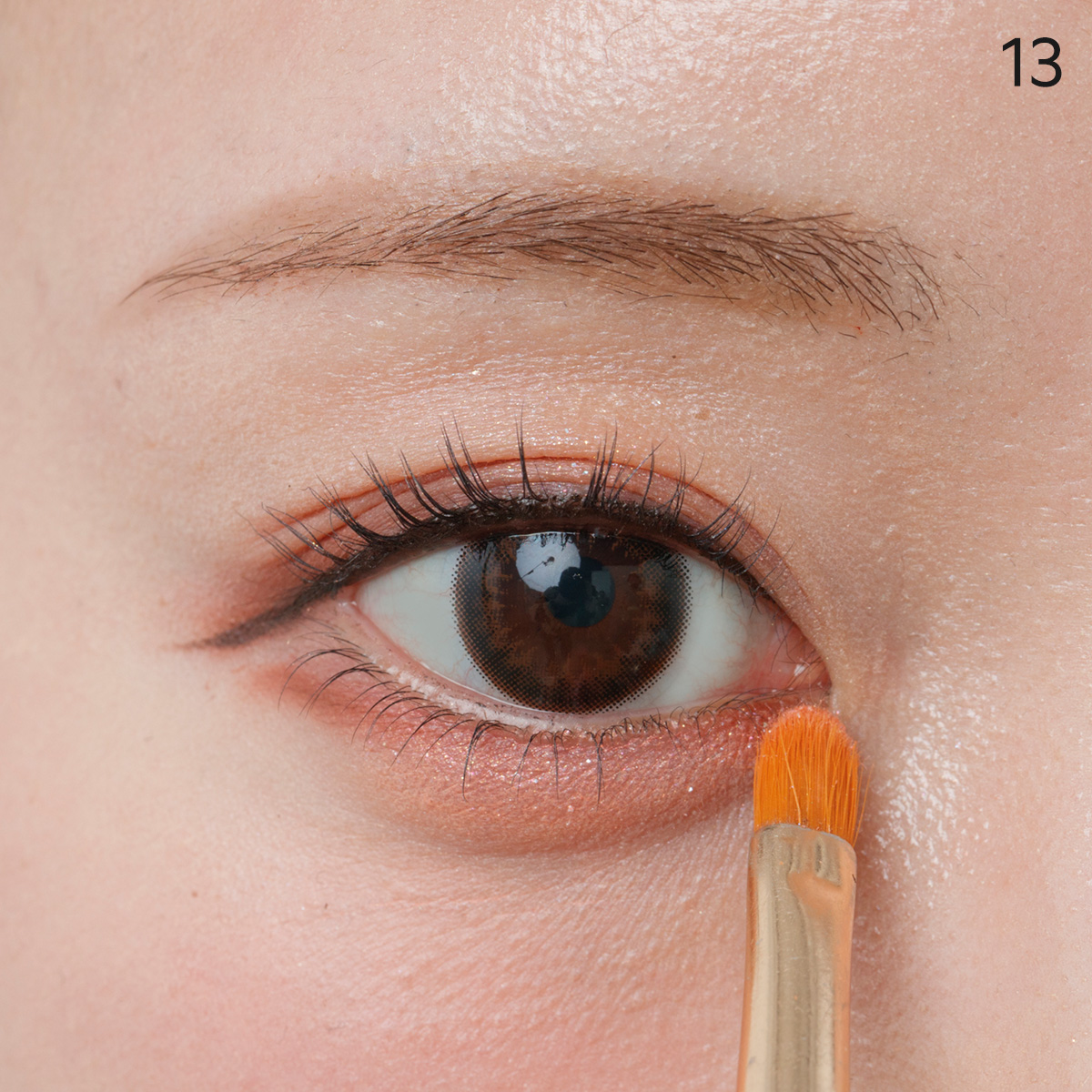 声優石飛恵里花アイメイクプロセス１３