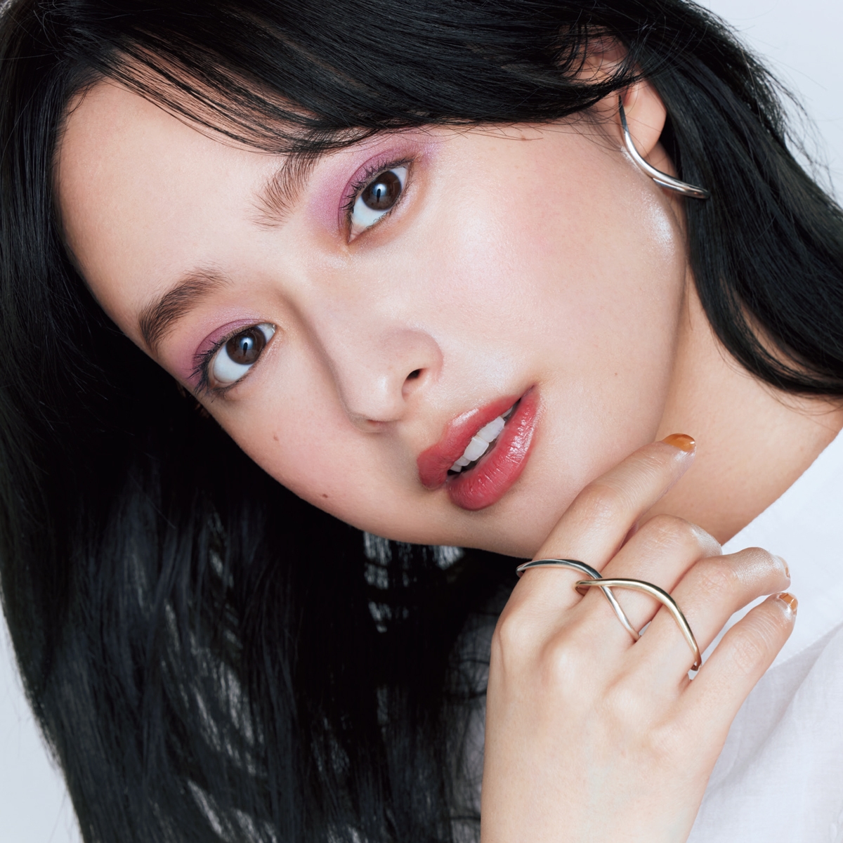 シャネル　マルチコスメ　ネオ血色フェイス　メイク