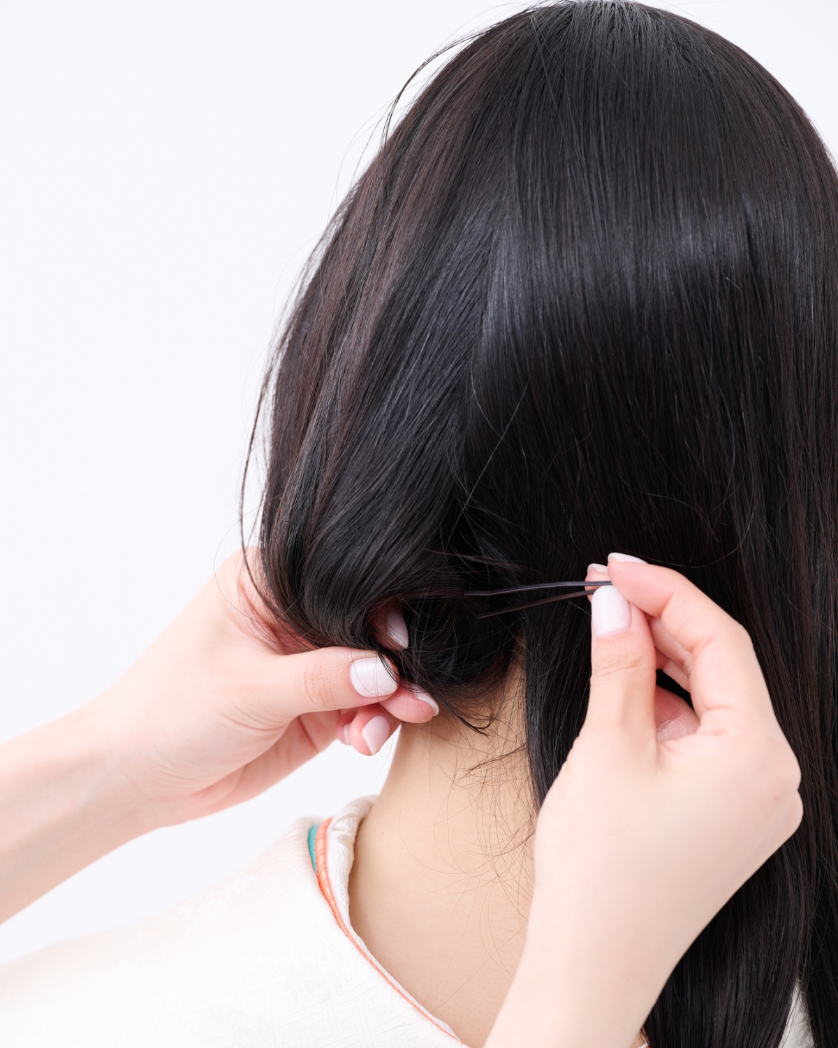 【卒業式袴ヘアアレンジ・セミロング➁】ハレの日こそイメチェン！ なんちゃってボブアレンジ　STEP４