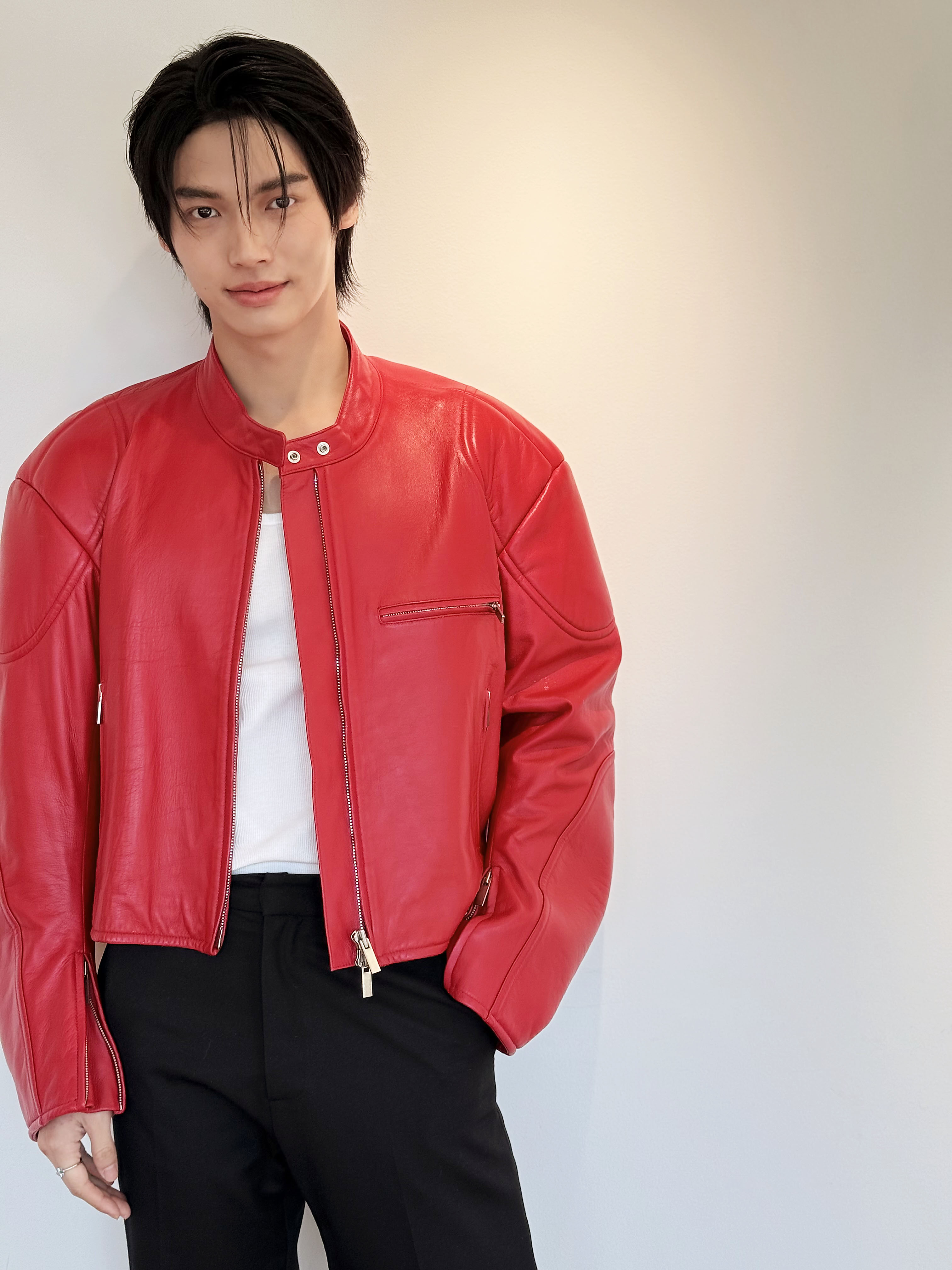 タイ　俳優　WinMetawin バストアップ