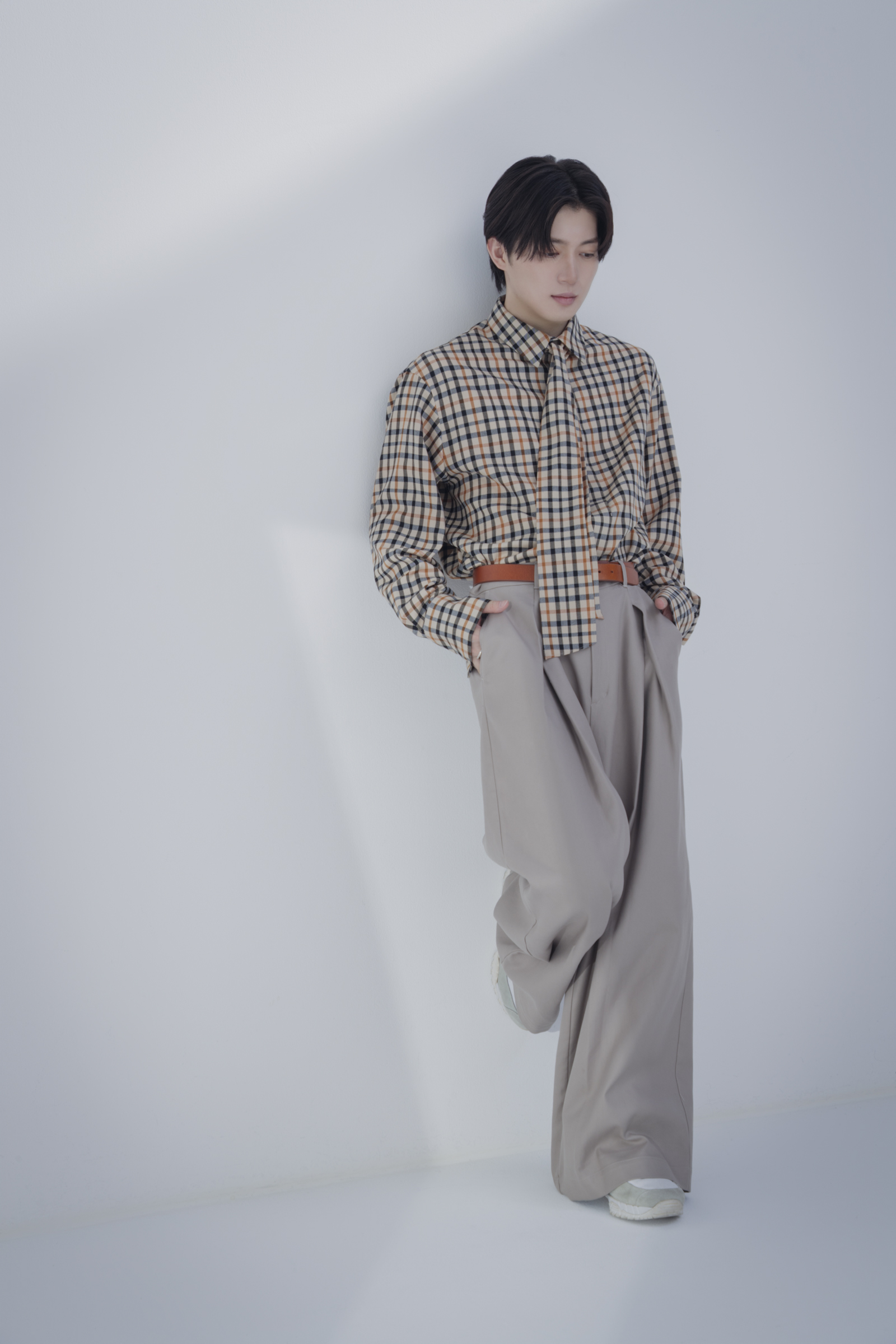 西山智樹　timelesz project タイプロ TAG SEARCH　全身