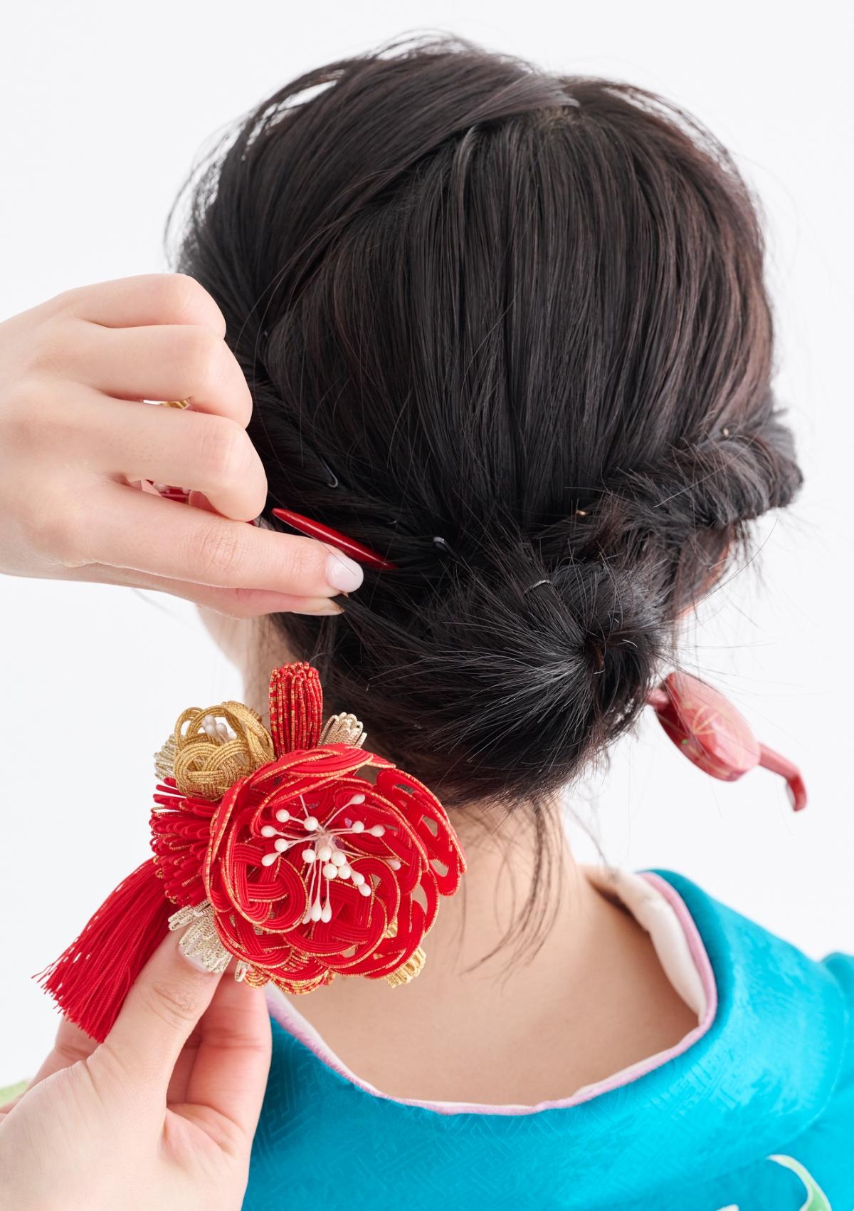 【卒業式袴ヘアアレンジ・ミディアム③】短くてもできる！ ねじりアップシニヨン　STEP５