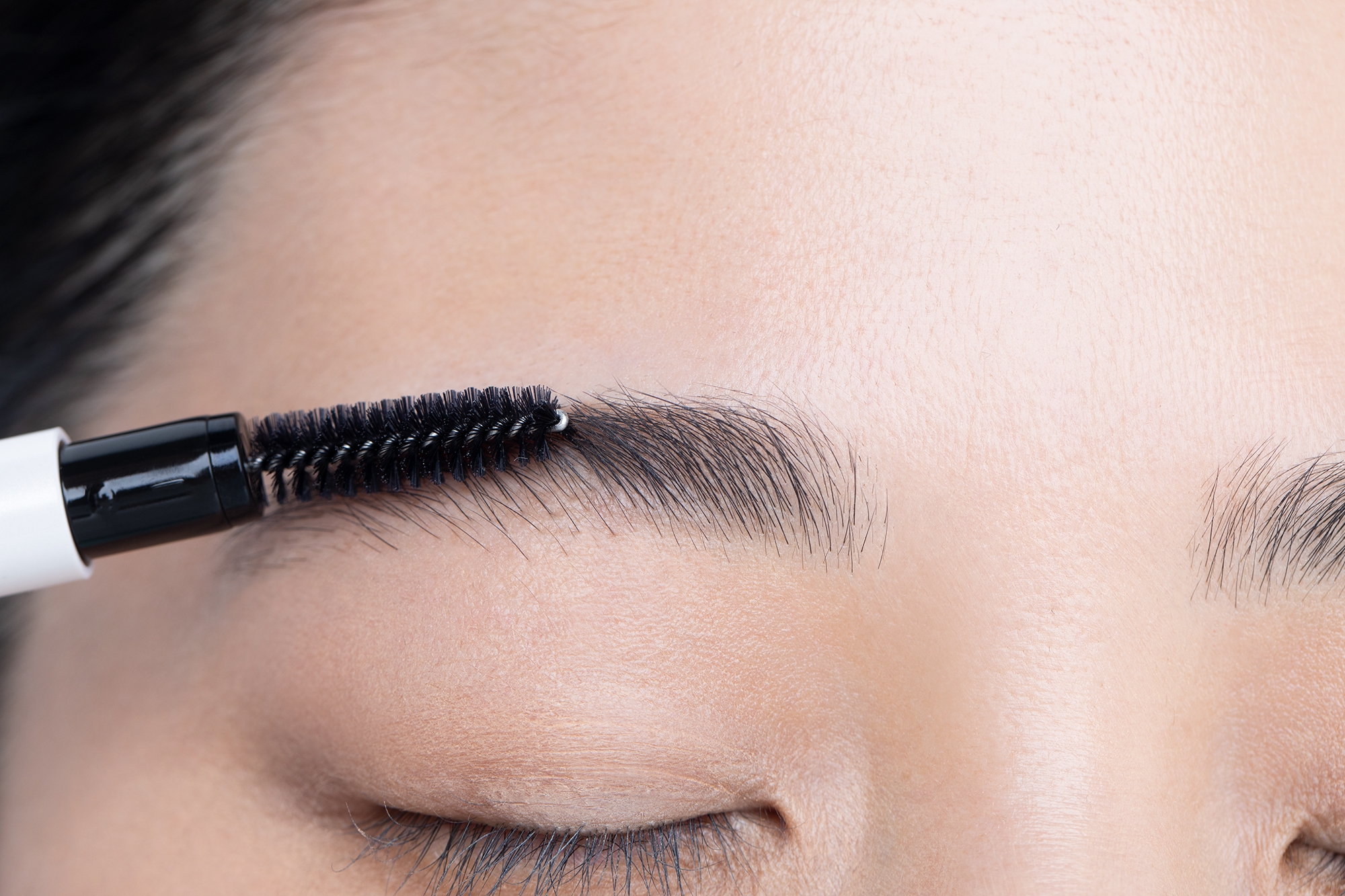 40代 アラフォー 眉毛 太眉 描き方 スクリューブラシ