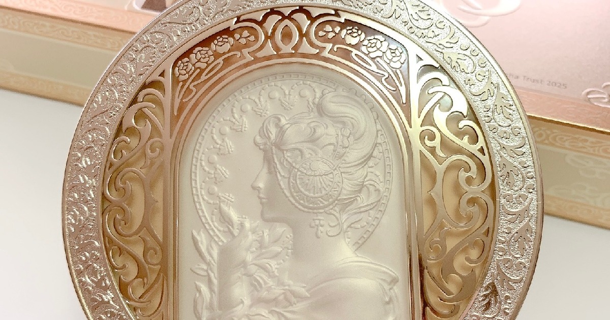 ミラノコレクション フェースアップパウダー 2025をエディターが