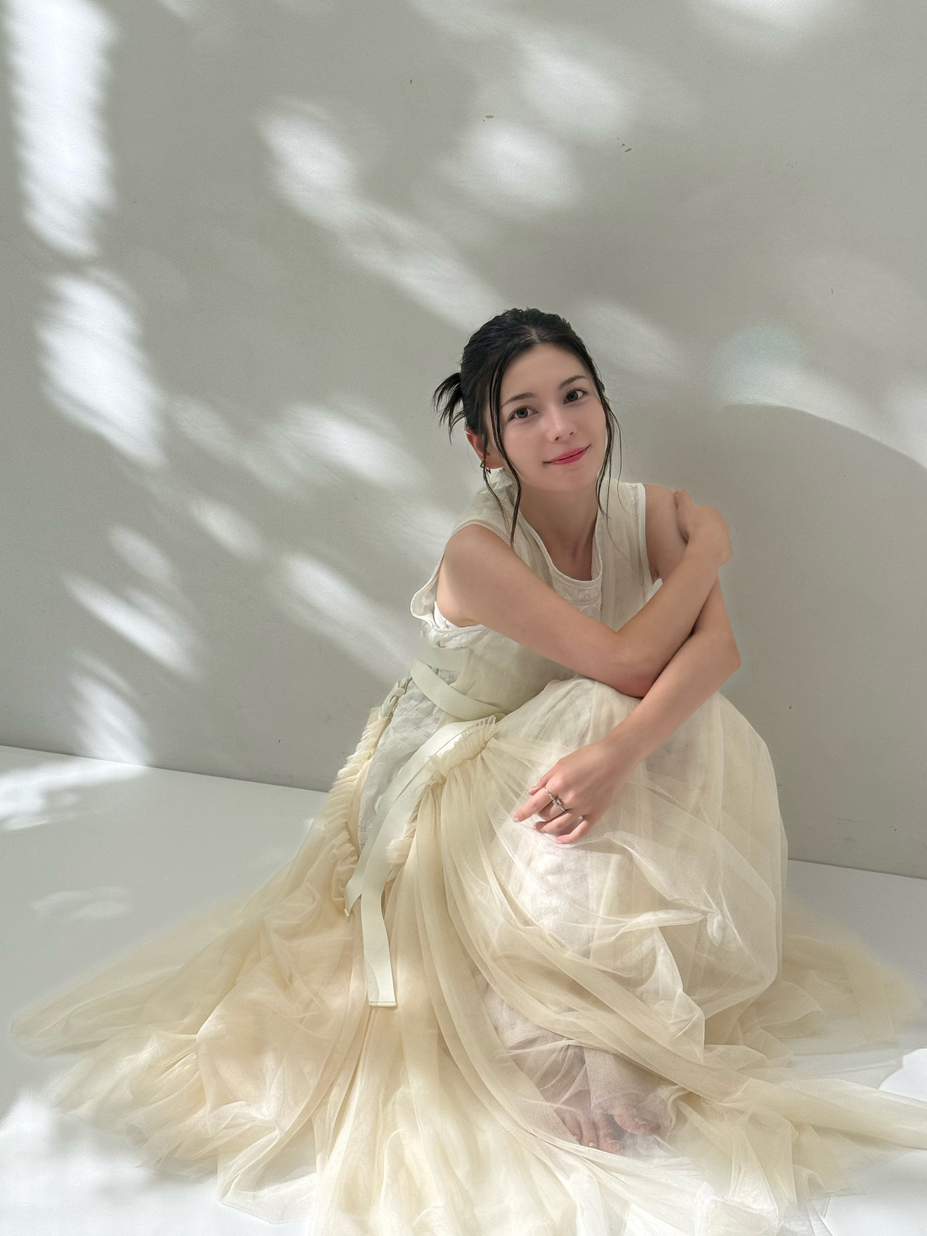 声優 Lynn 体育座り