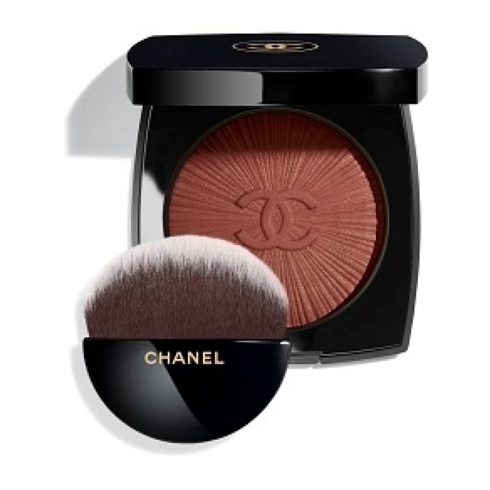 Chanel シャネル ブラッシュ ルミエール チーク マキアオンライン Maquia Online Chanel シャネル ブラッシュ ルミエール チーク マキアオンライン Maquia Online