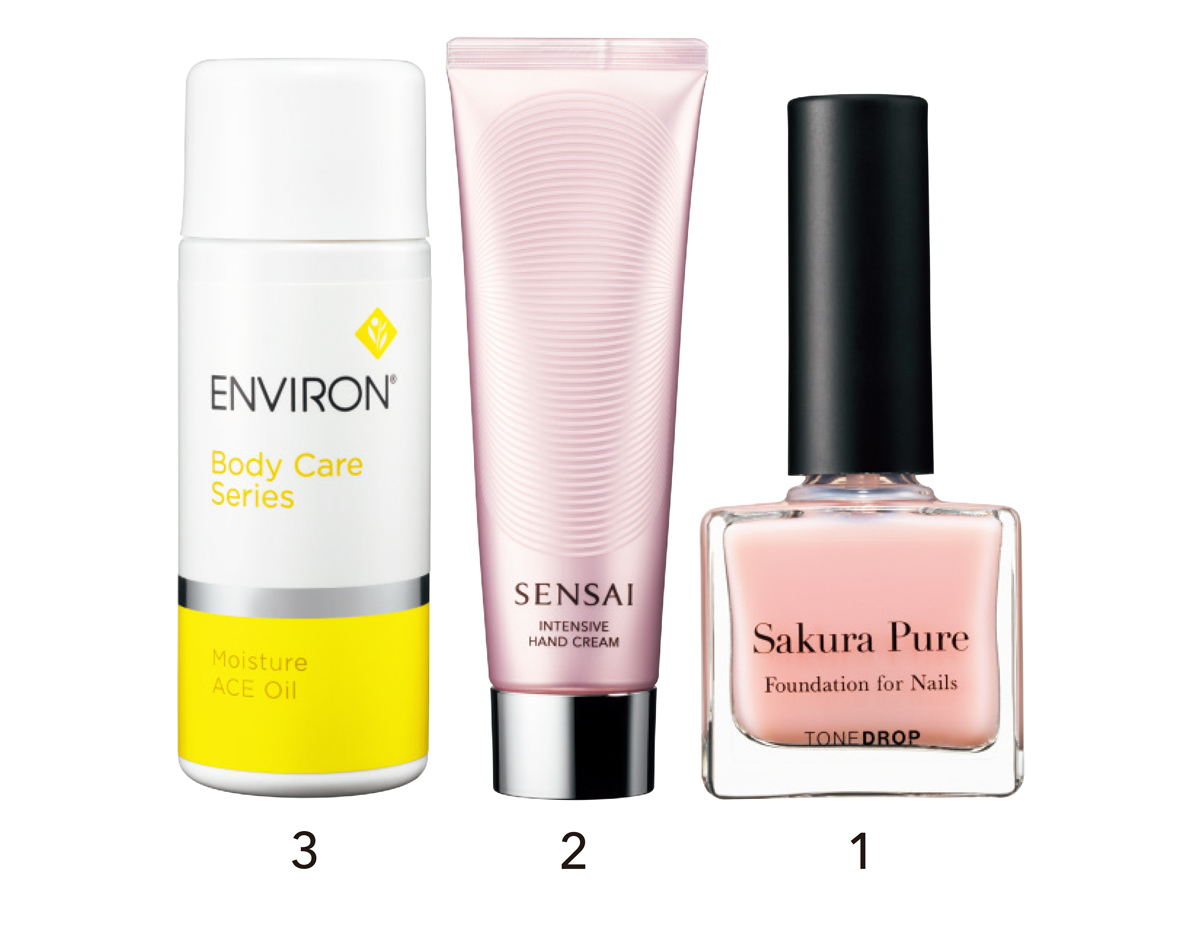 1 ファンデーション for Nails by トーンドロップ サクラピュア ￥1650／ディー・アップ　2 センサイ インテンシブハンドクリーム 100ml ￥9350／カネボウ化粧品　3 エンビロン モイスチャーACEオイル 100ml ￥9790／プロティア・ジャパン