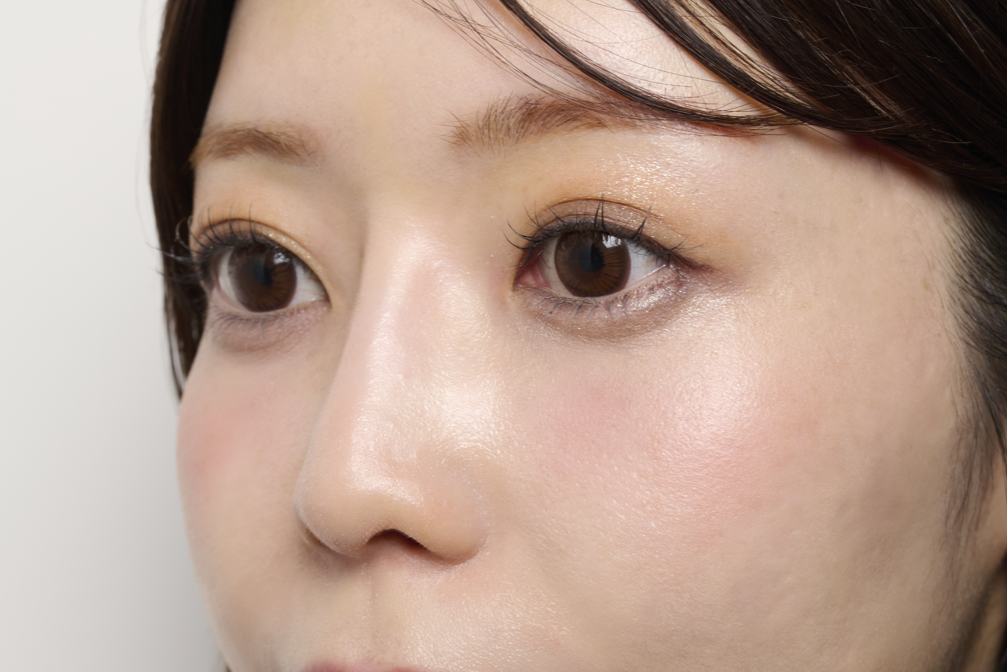 クリスマスコフレ 2025　RMK ブリーズ ブリス エスケープ アイズ＆ブラッシュ パレット　塗ってみた