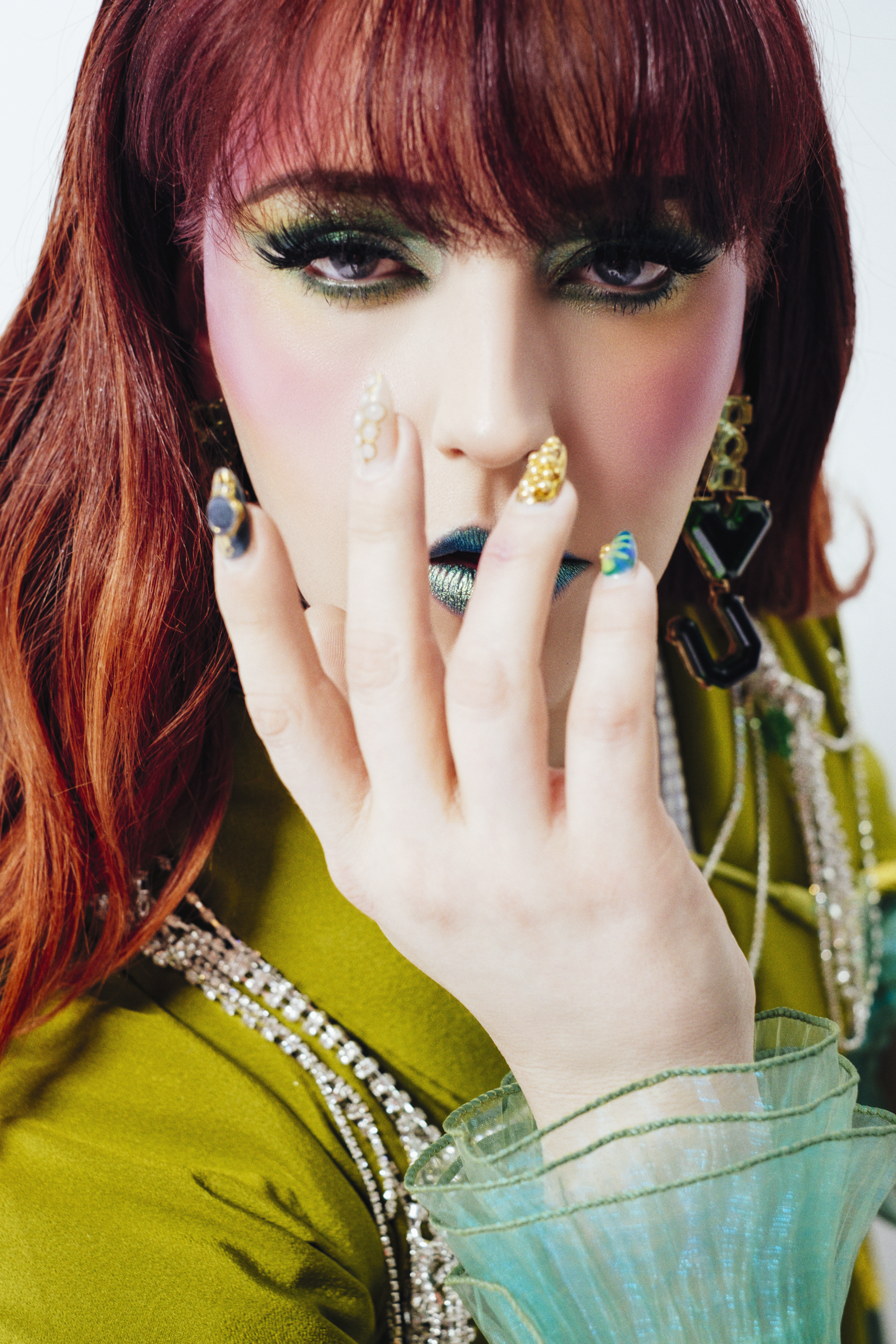 ドラッグクイーンのラガンジャ・エストラージャMAQUI ONLINE撮り下ろし