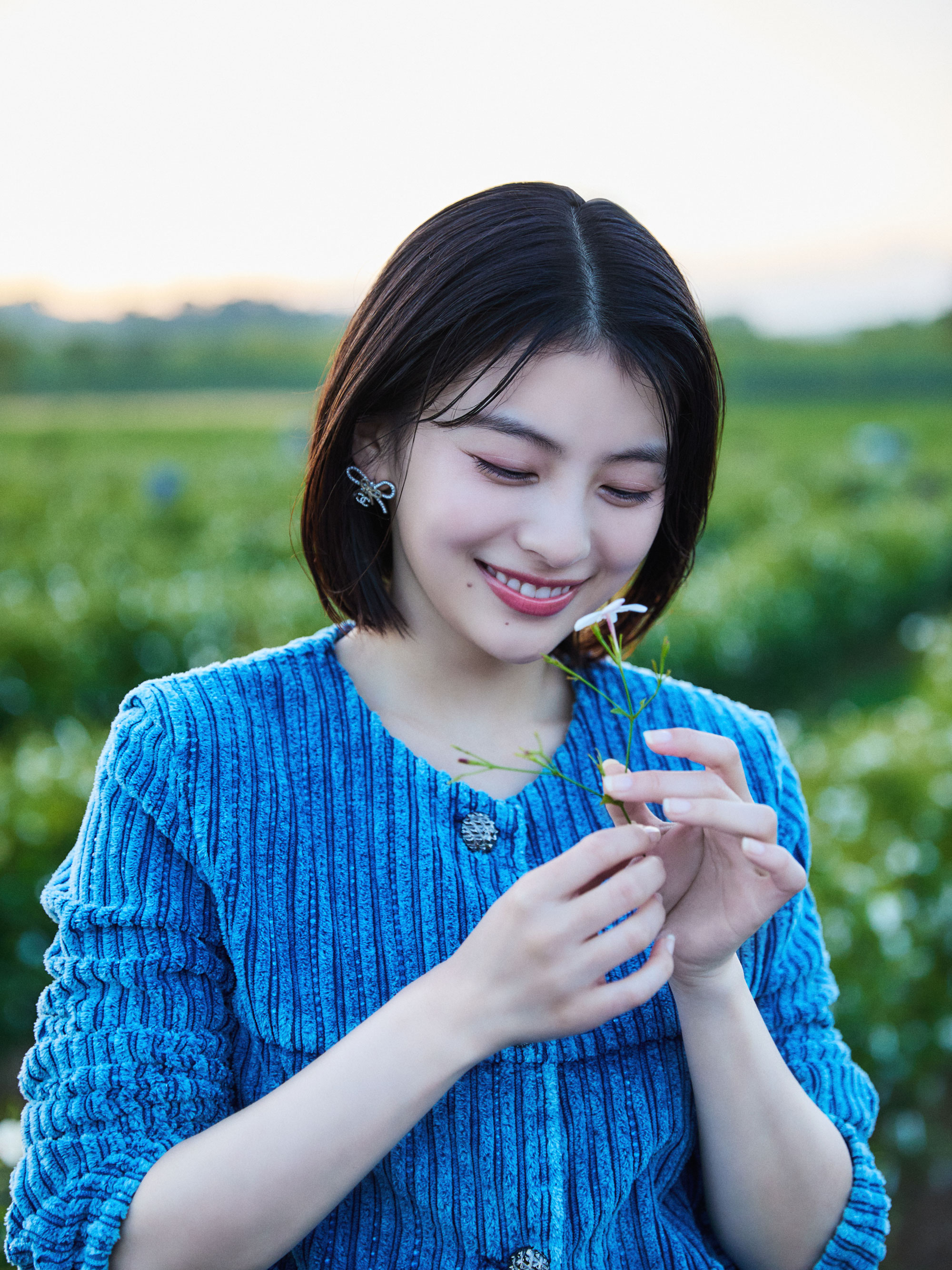 出口夏希　インタビュー　シャネル　衣装