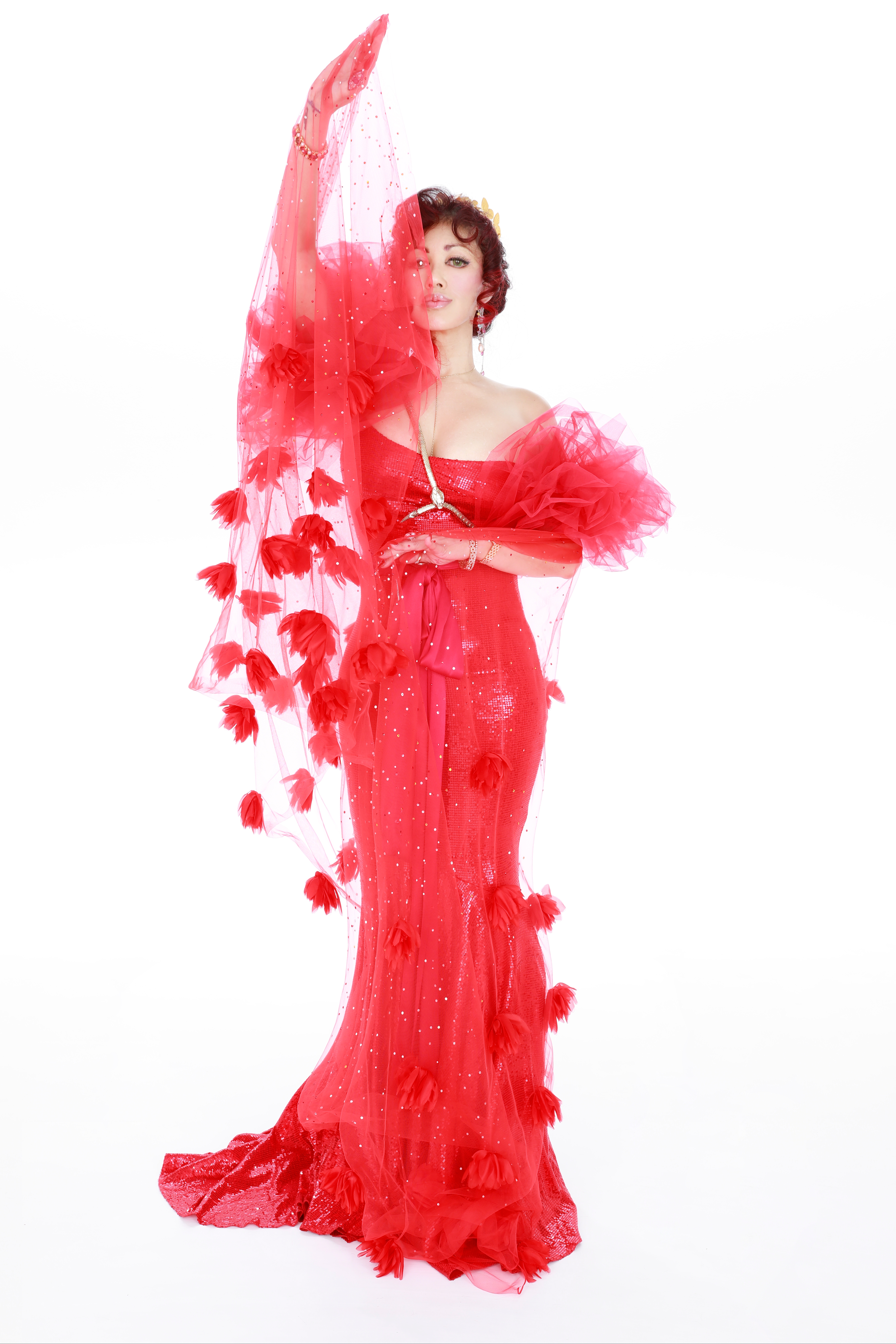 美と愛の女神・叶姉妹が降臨！ 「2023年をファビュラスに過ごすために叶姉妹からの愛の言葉」GALLERY_1_1