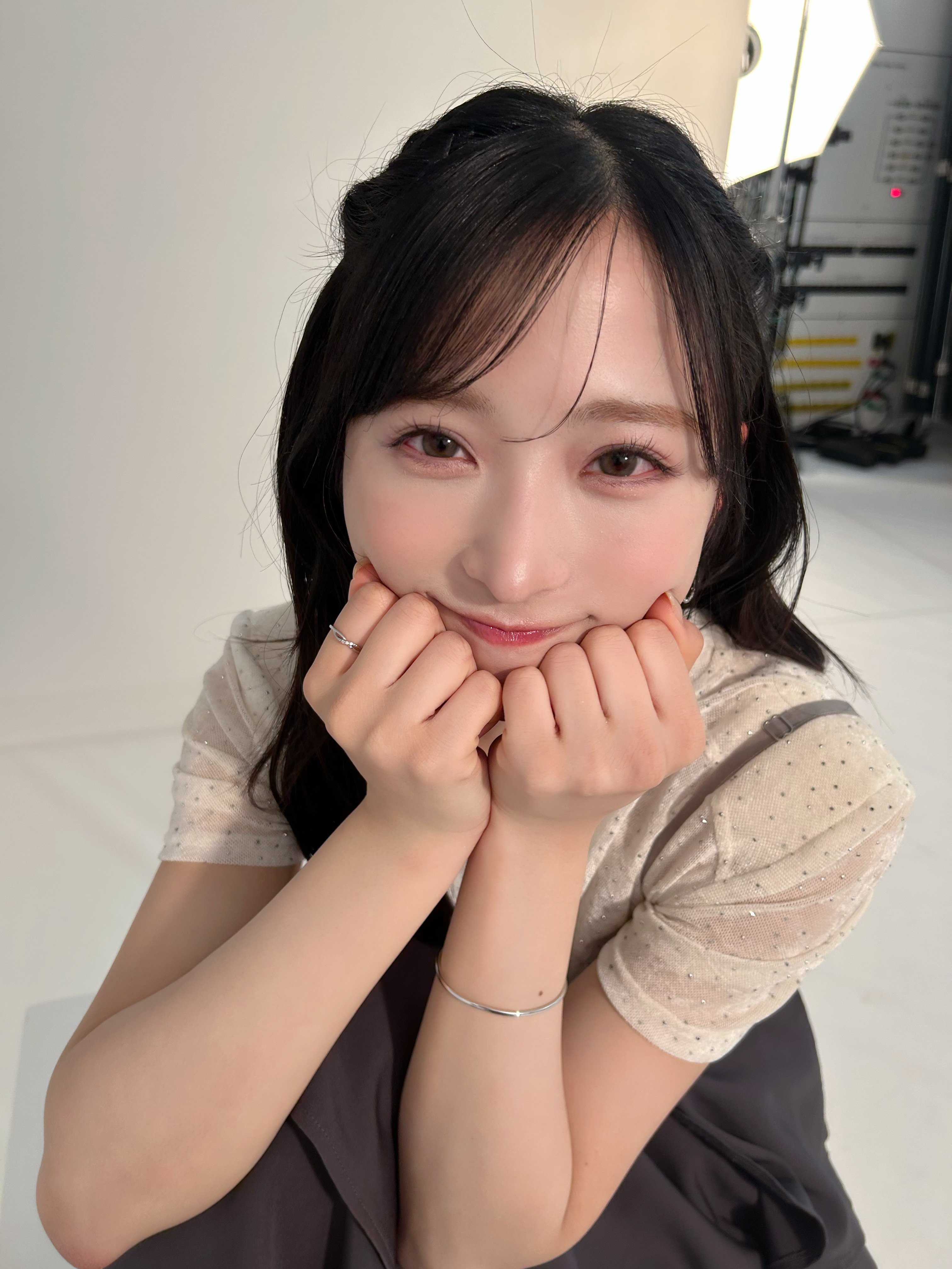 AKB48小栗有以さんマキア4月号オフショット【“崩れない”アイドルメイク】PhotoGallery_1_1