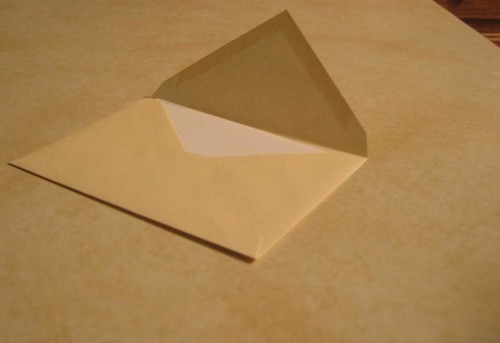 封筒に入った手紙