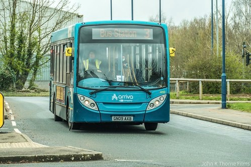 病院に向かうバス